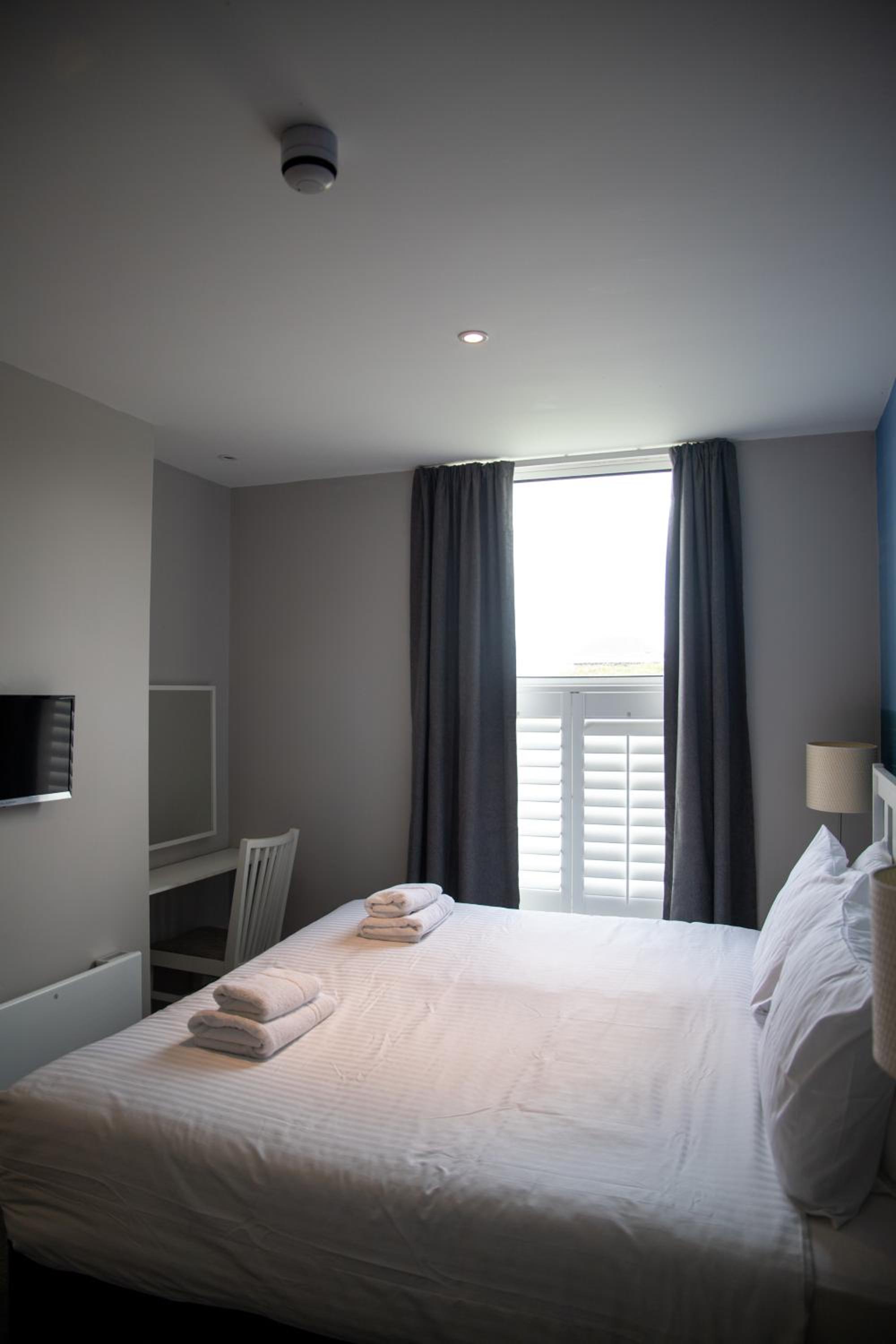 Double Room - Photo 15