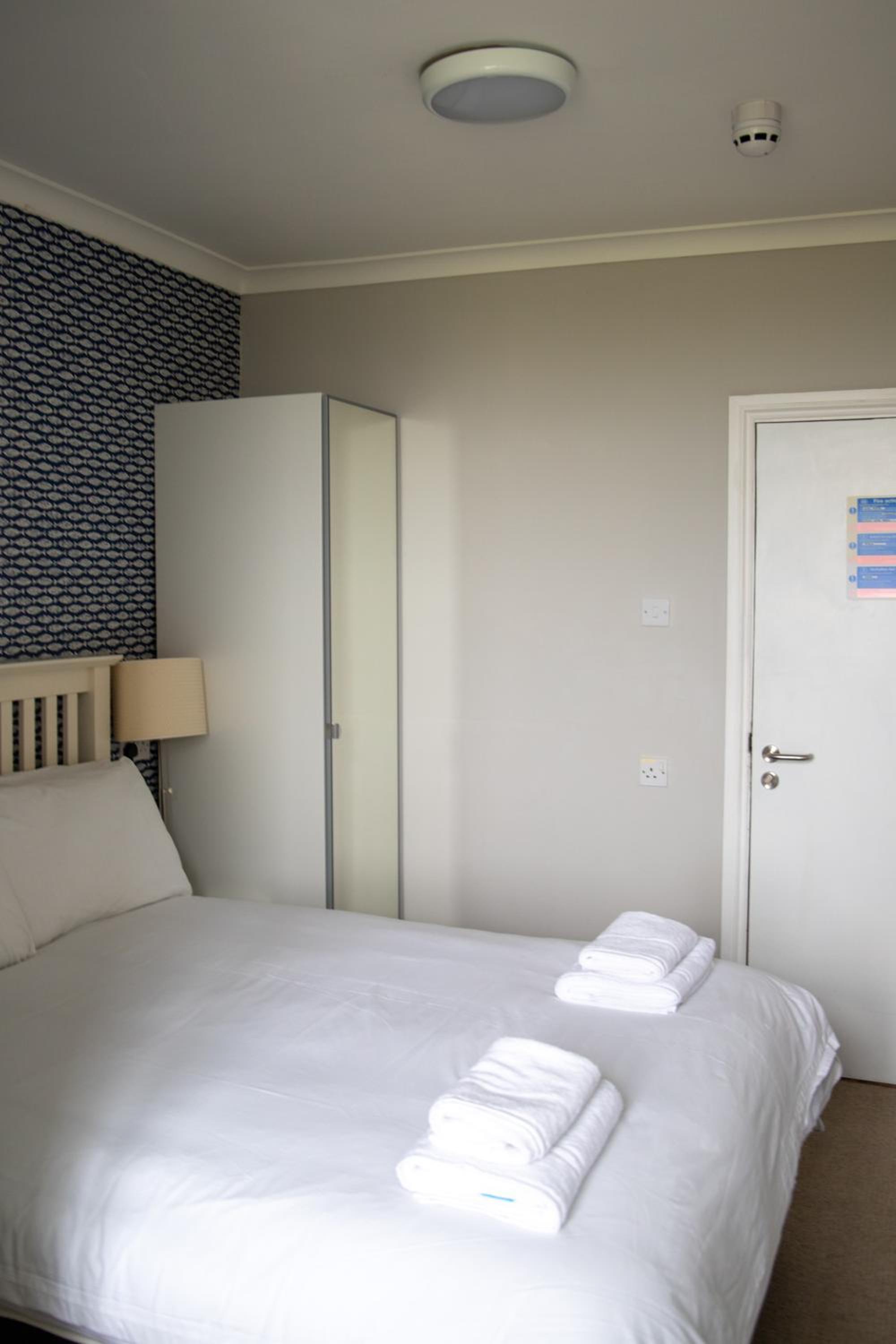 Double Room - Photo 17