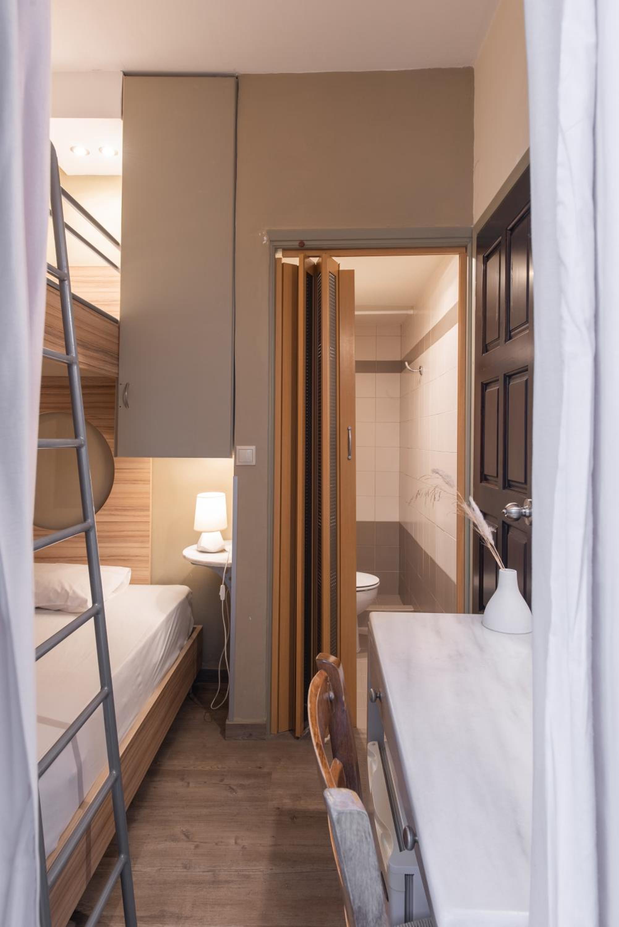 Budget Double Room photo 1
