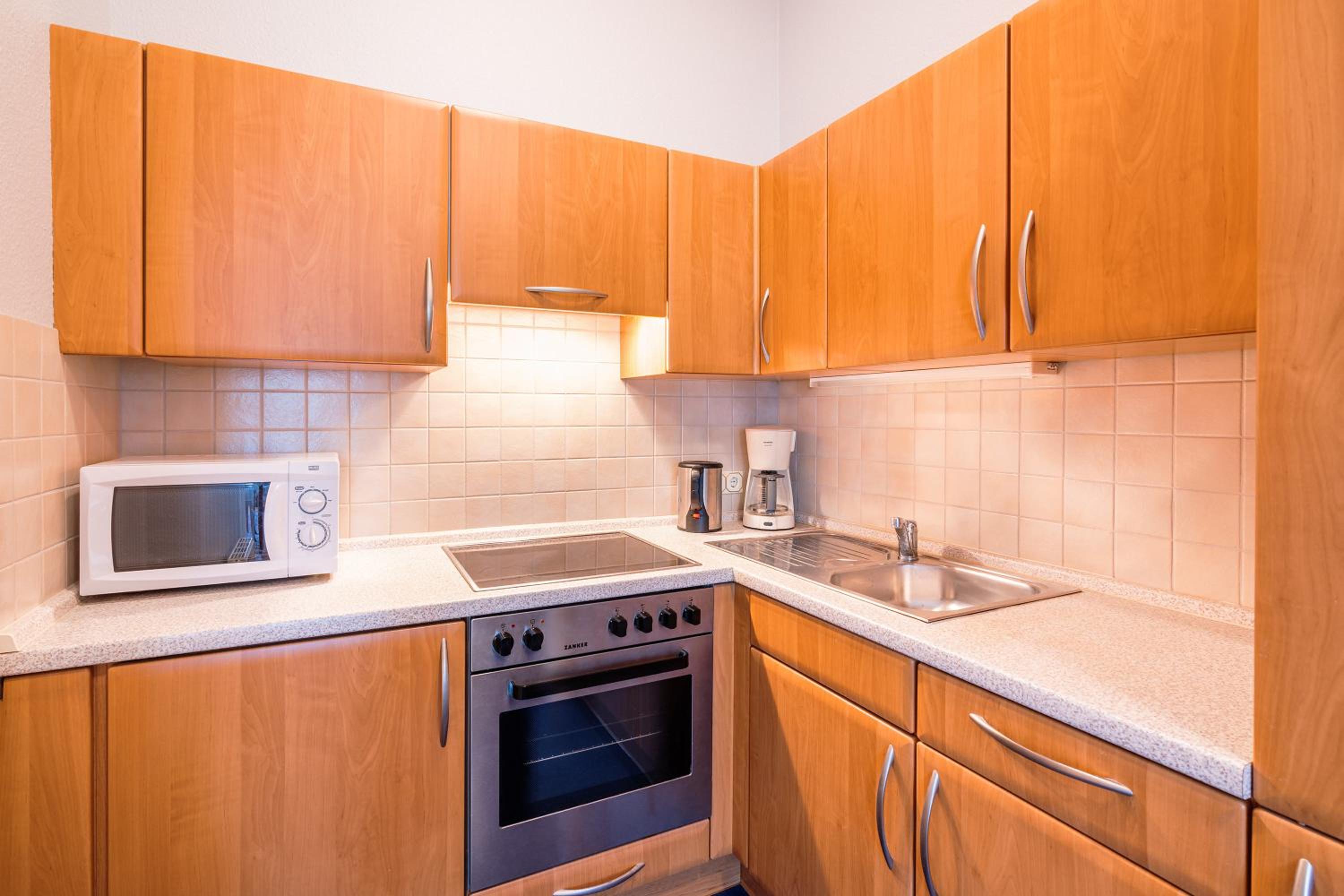 One-Bedroom Apartment - Photo 12