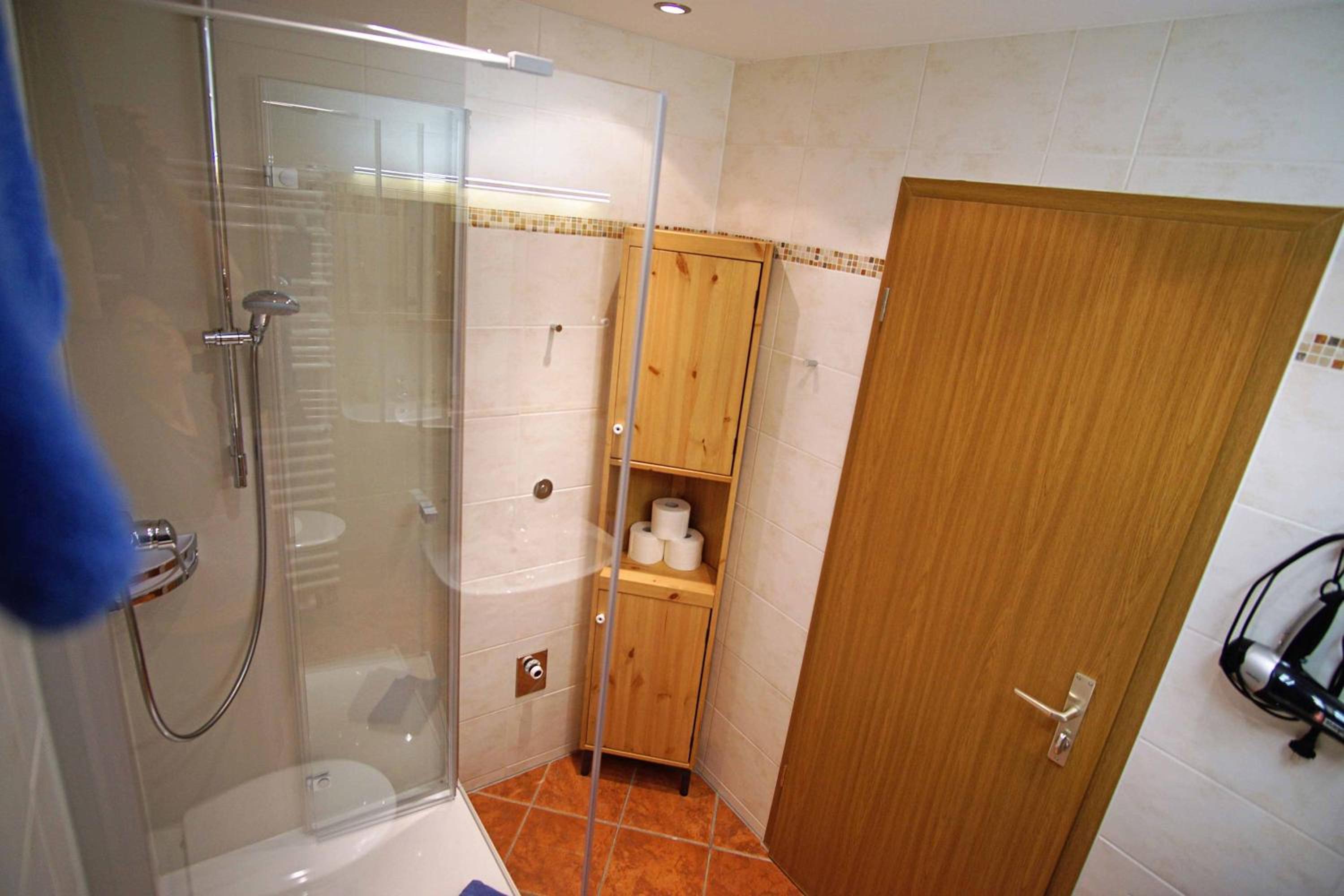 One-Bedroom Apartment with Balcony - Photo 27