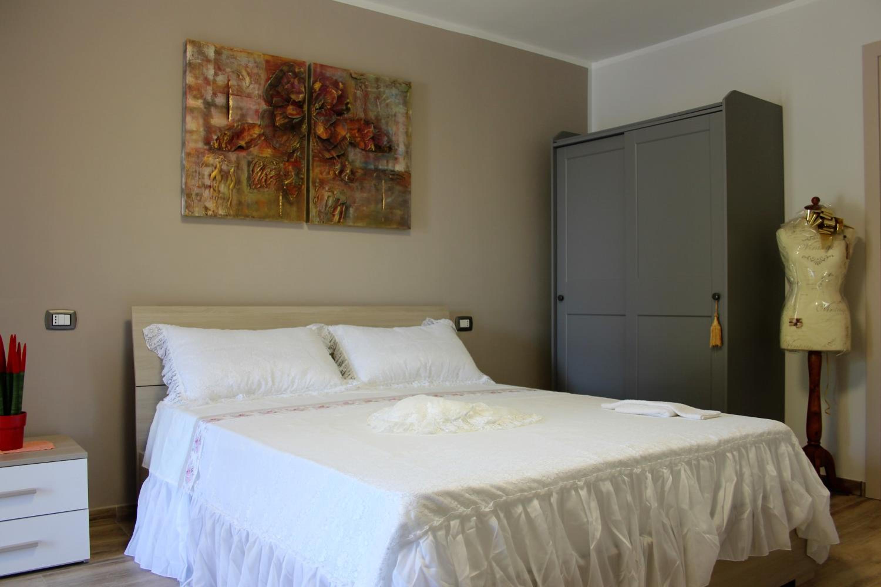 Standard Double Room photo 3