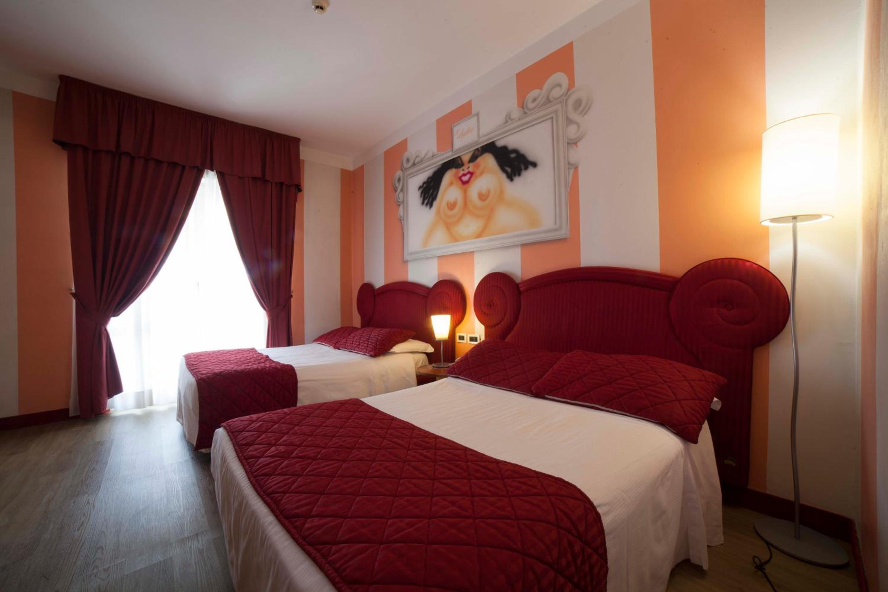 Standard Quadruple Room - Photo 3