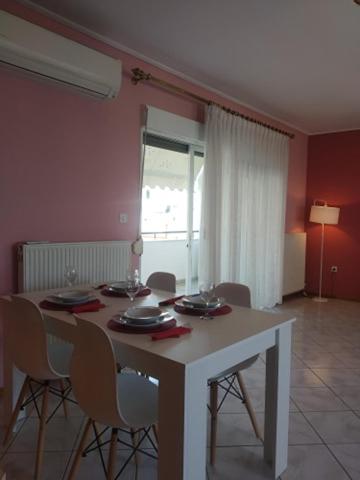 Two-Bedroom Apartment - Photo 31