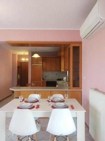 Two-Bedroom Apartment - Photo 16
