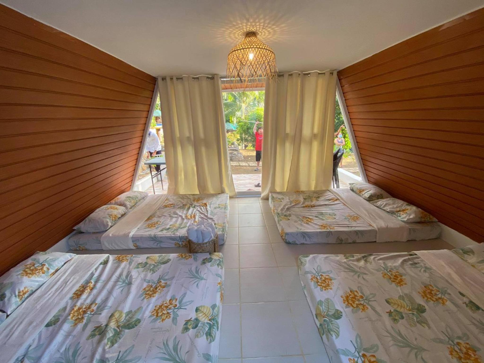 Glamping Cabin - Photo 1