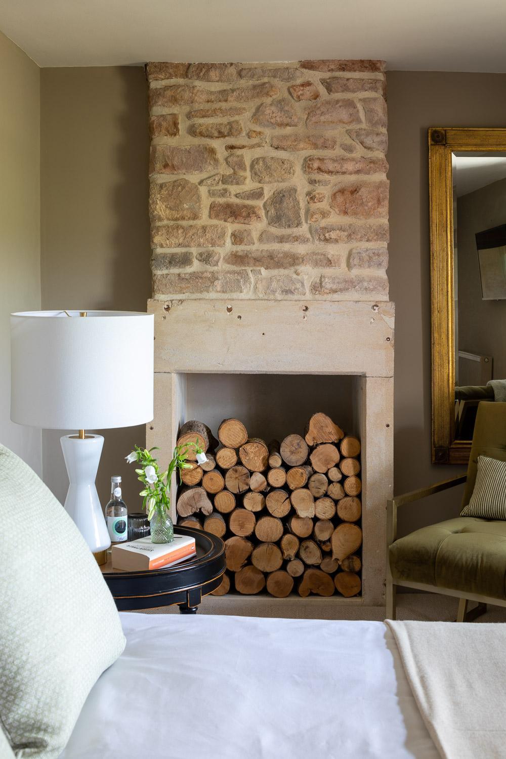 Superior Family Room photo 2