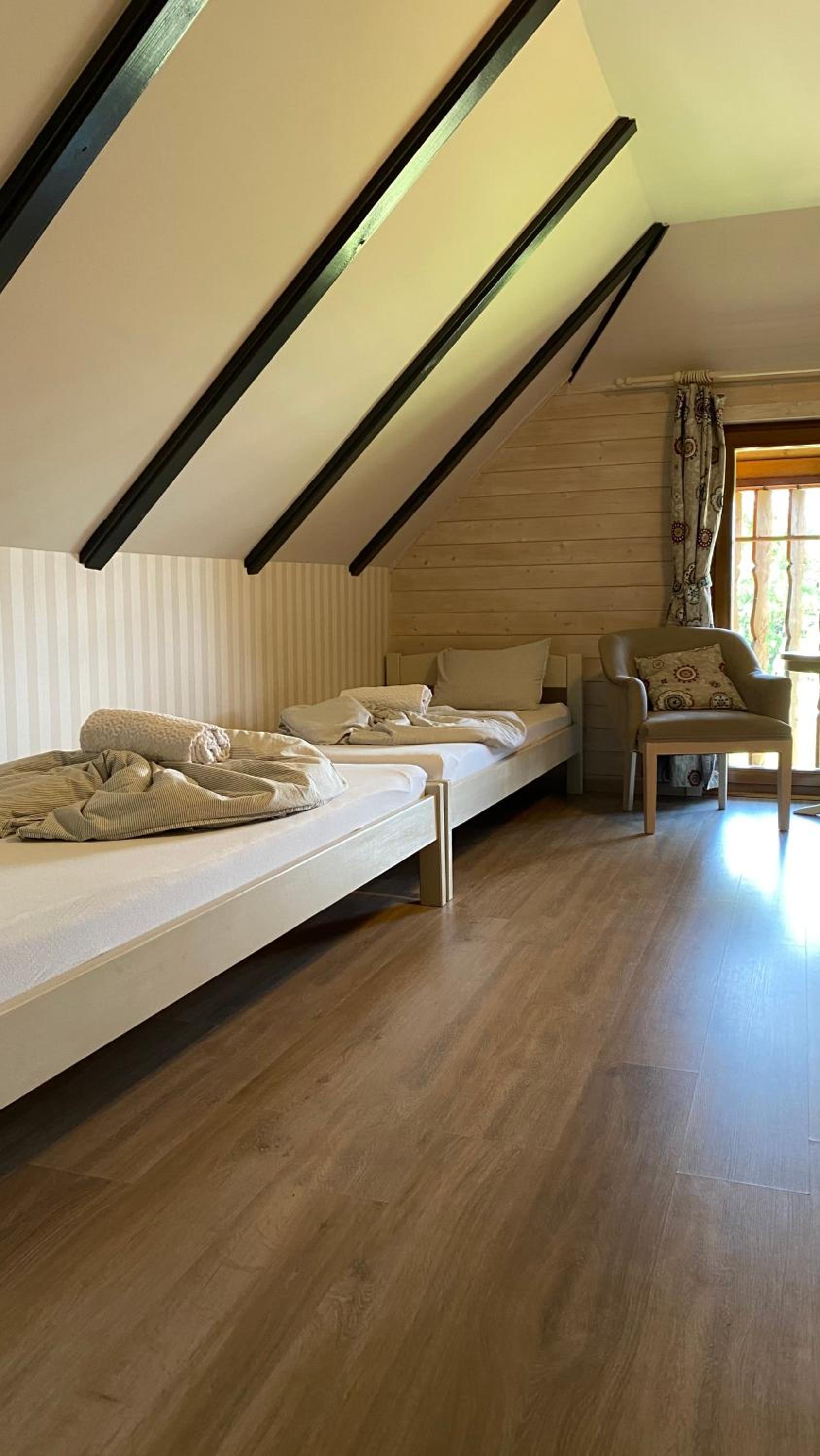 Quadruple Room with Private Bathroom photo 3