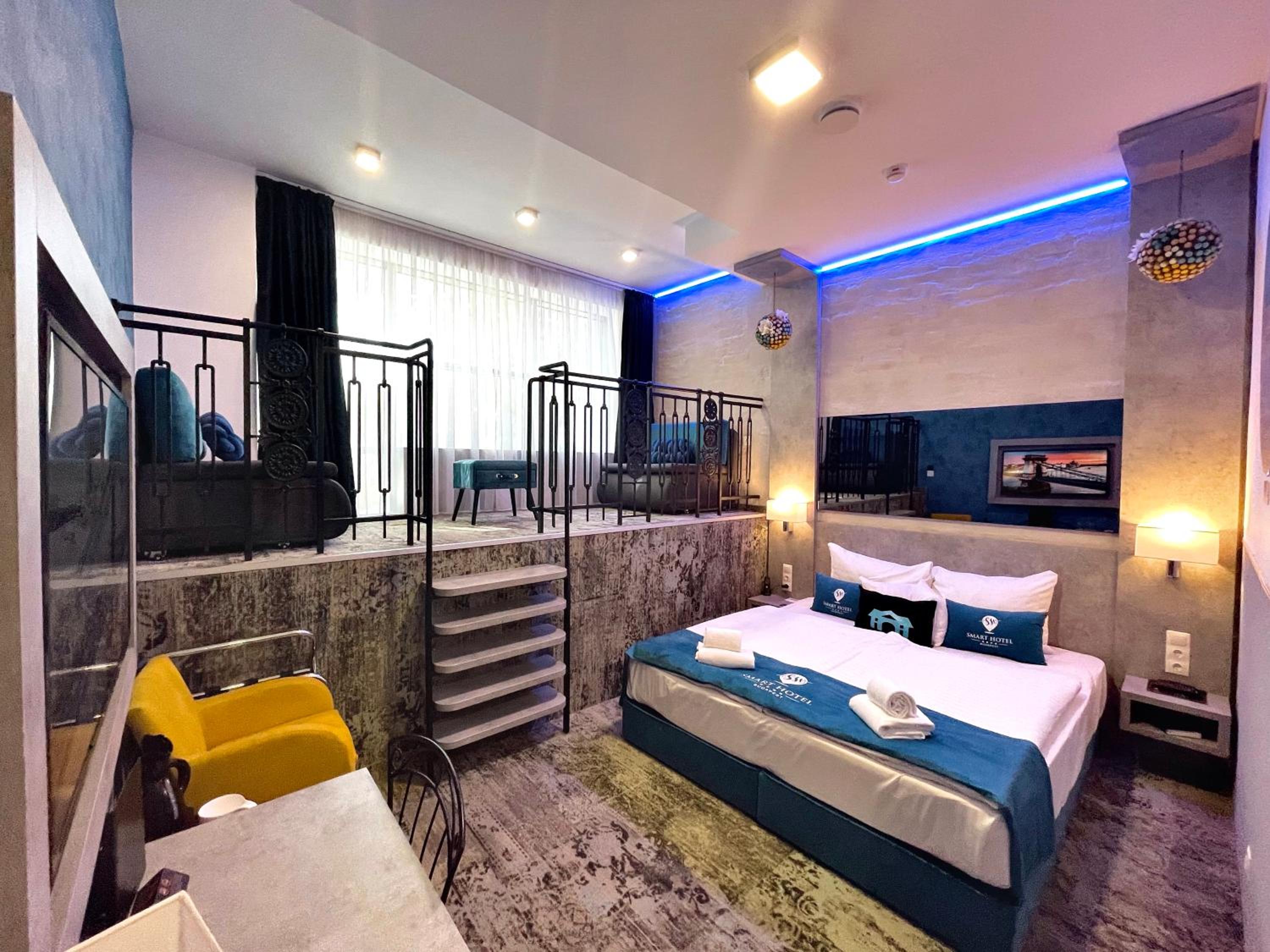 Quadruple Room - Photo 1