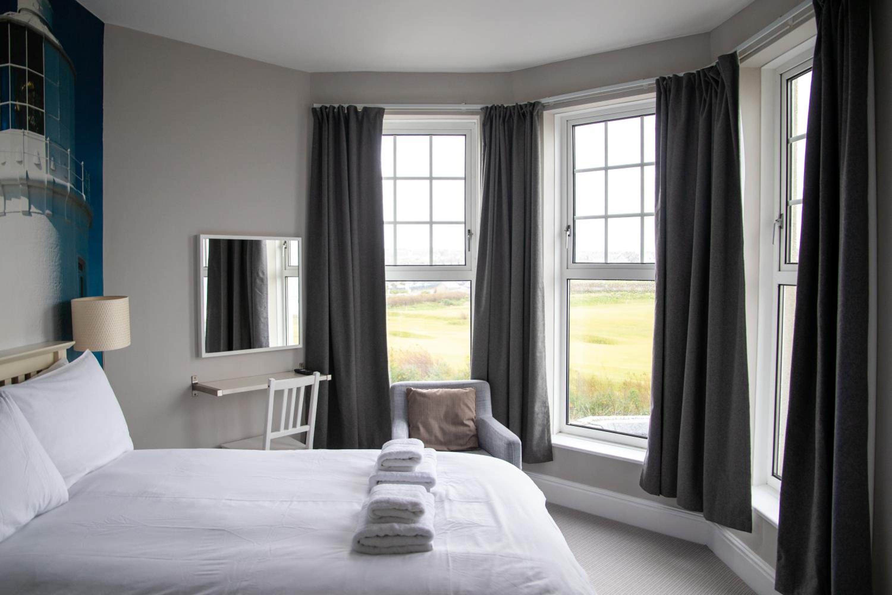 Double Room with Sea View - Photo 2