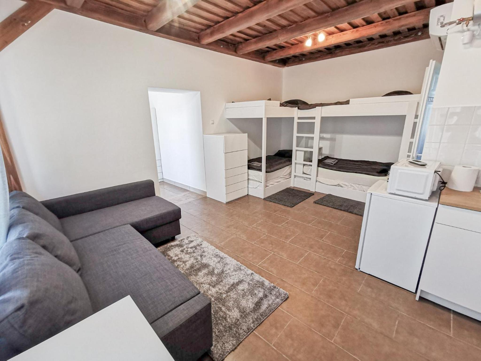 Apartment photo 2