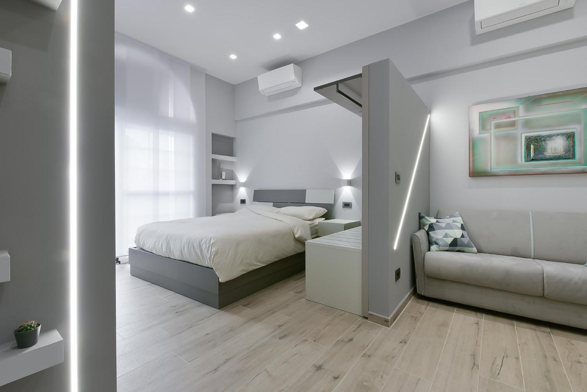 King Studio with Sofa Bed
