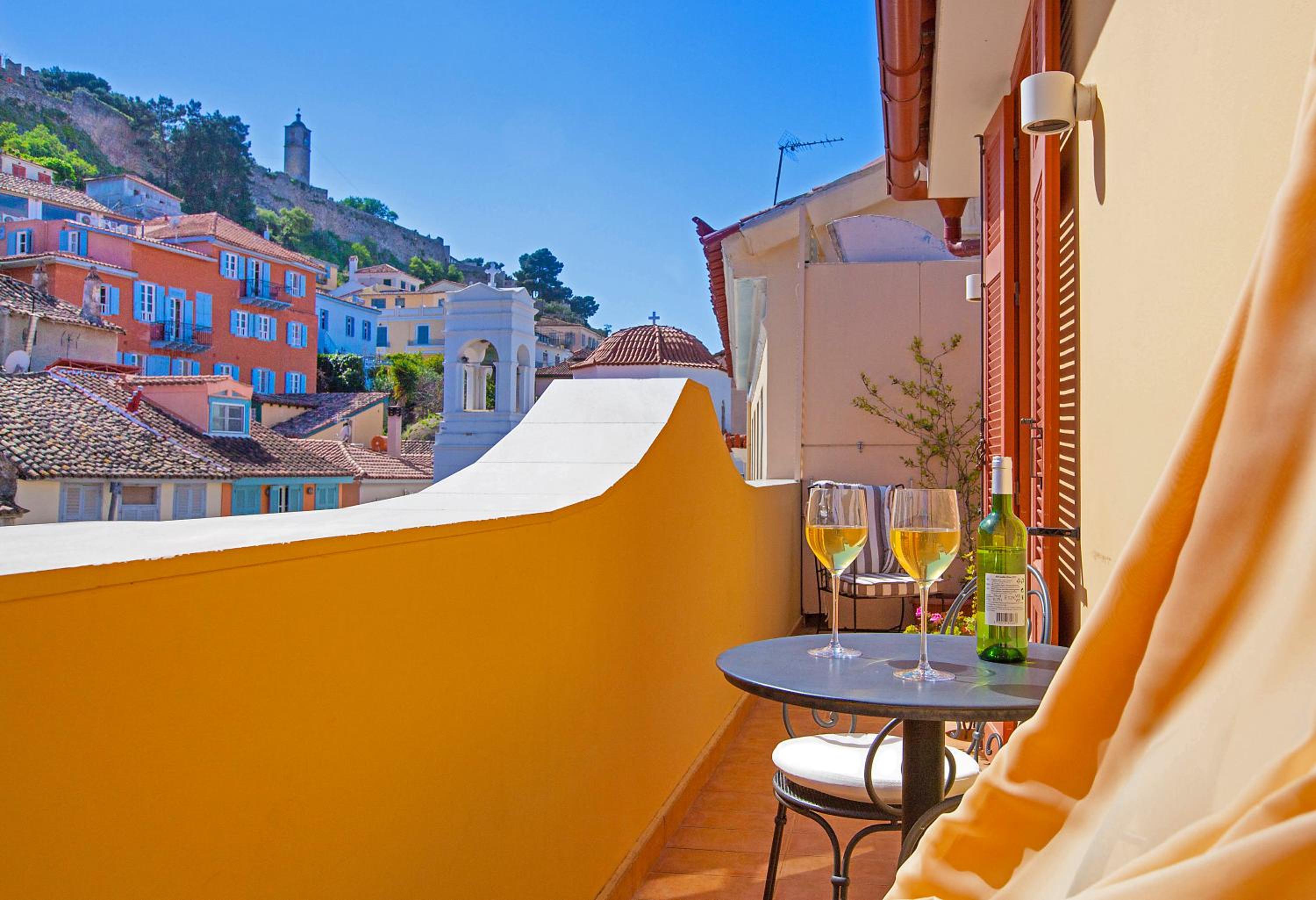 Deluxe Double Room with Veranda and Palamidi View photo 2