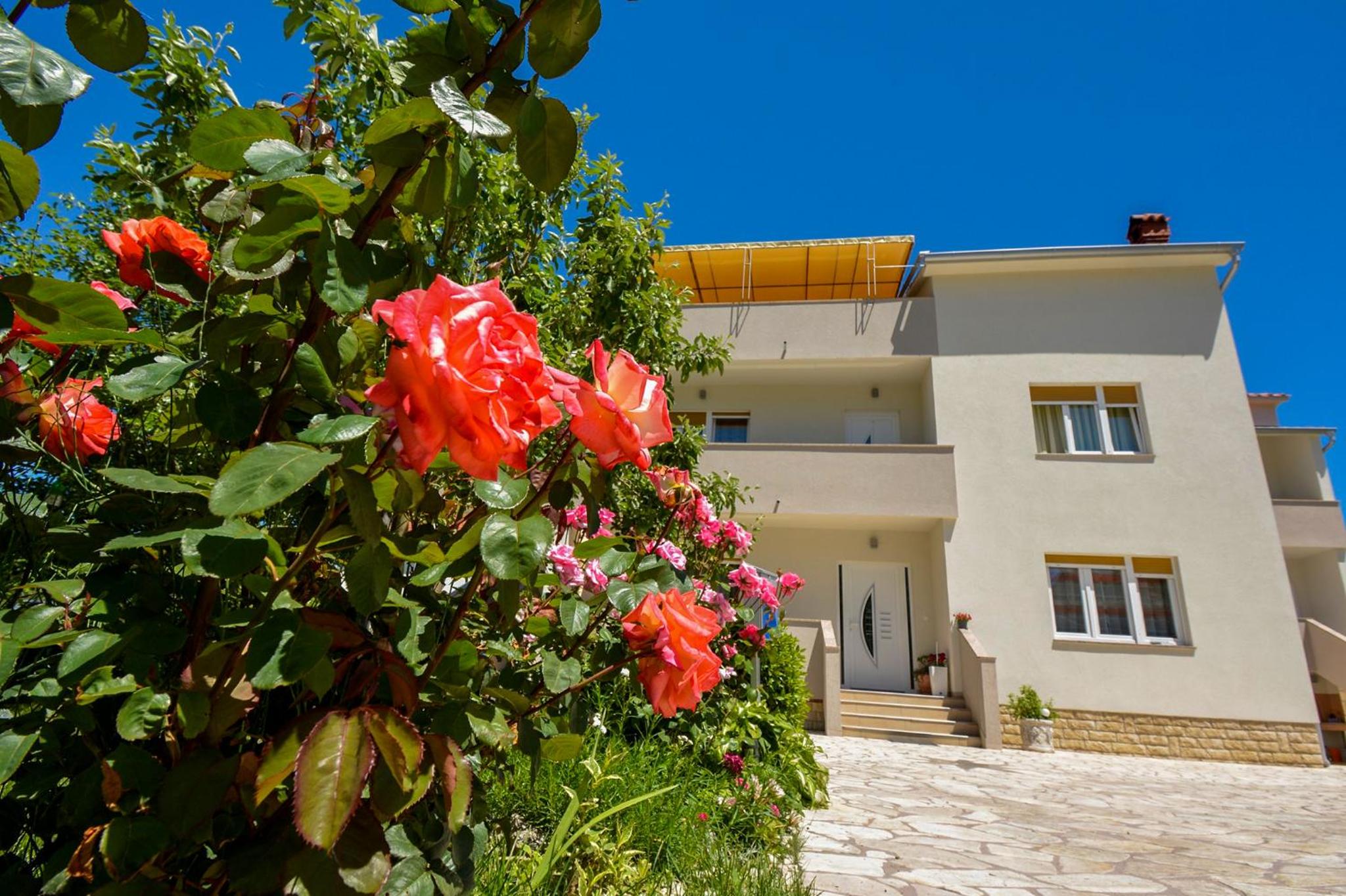 Two-Bedroom Apartment with Sea View photo 3
