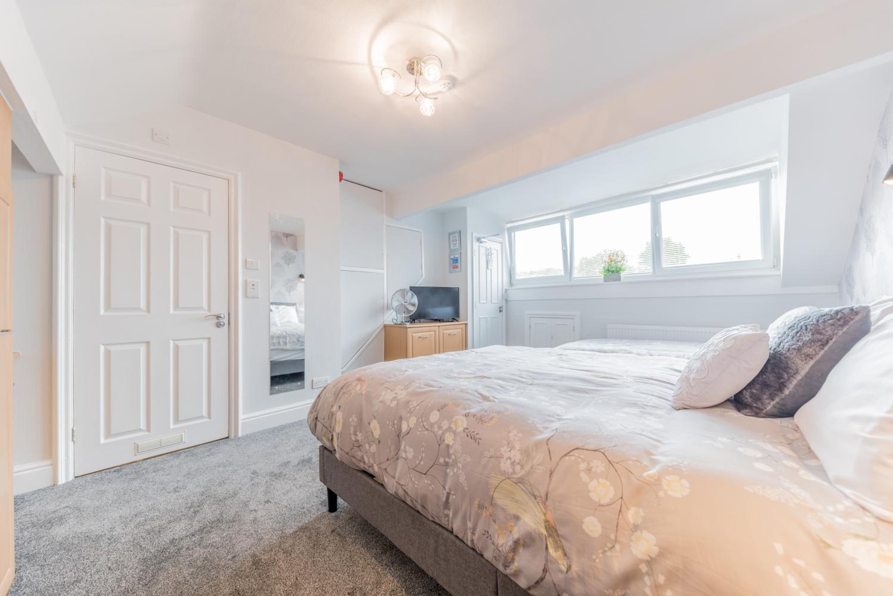 Superior King Room