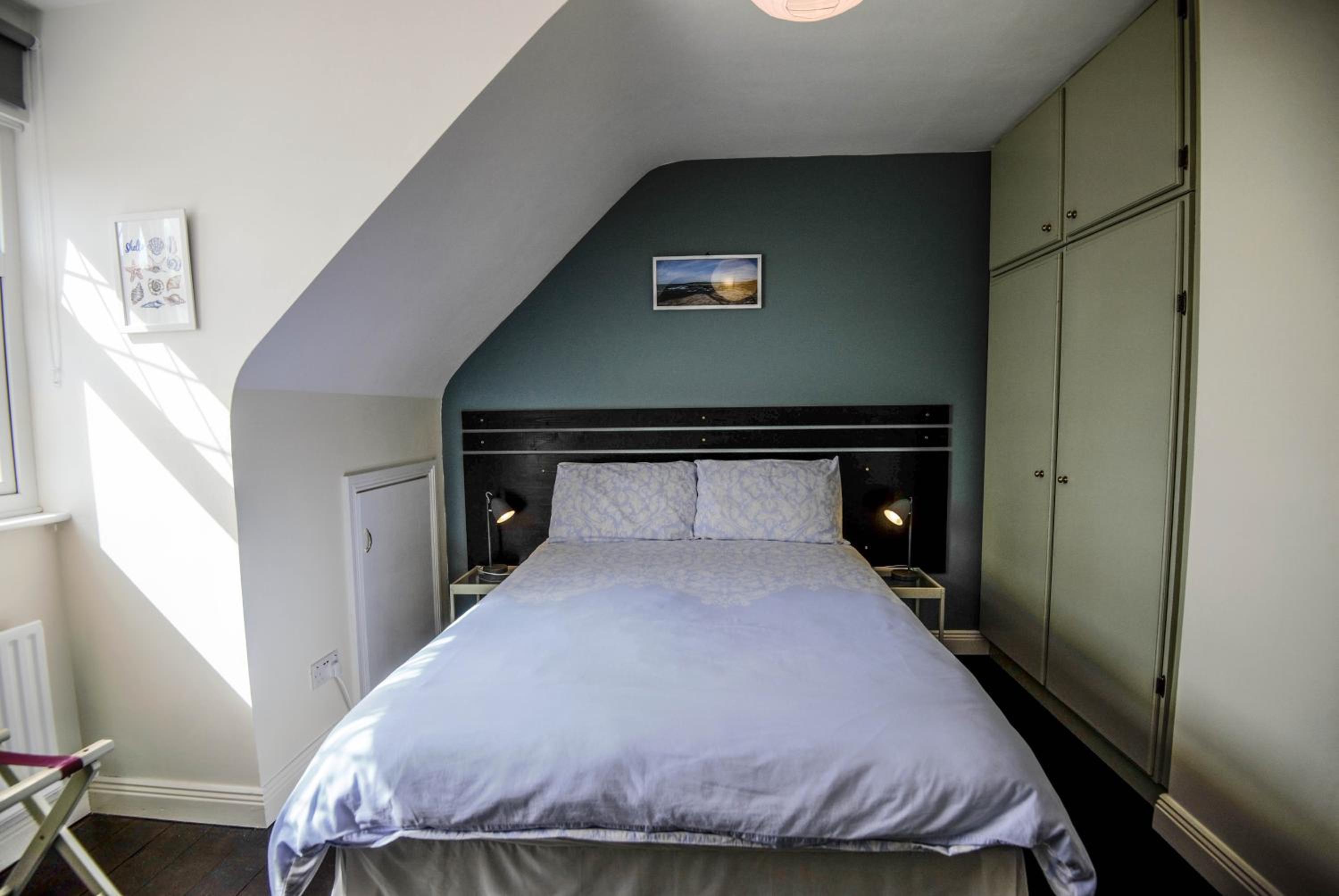 Double Room with Private External Bathroom photo 2