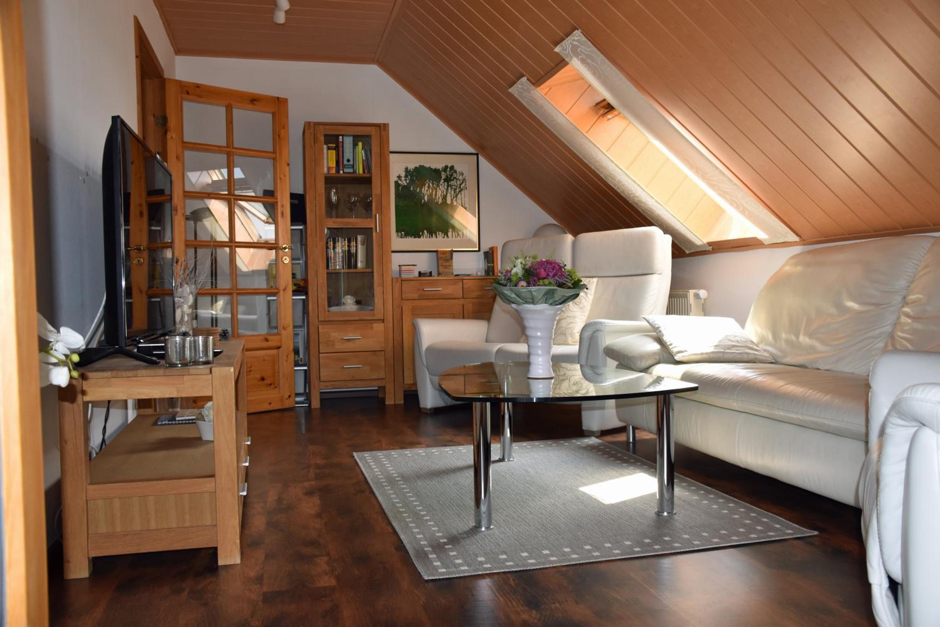 Two-Bedroom Apartment with Balcony - Photo 16
