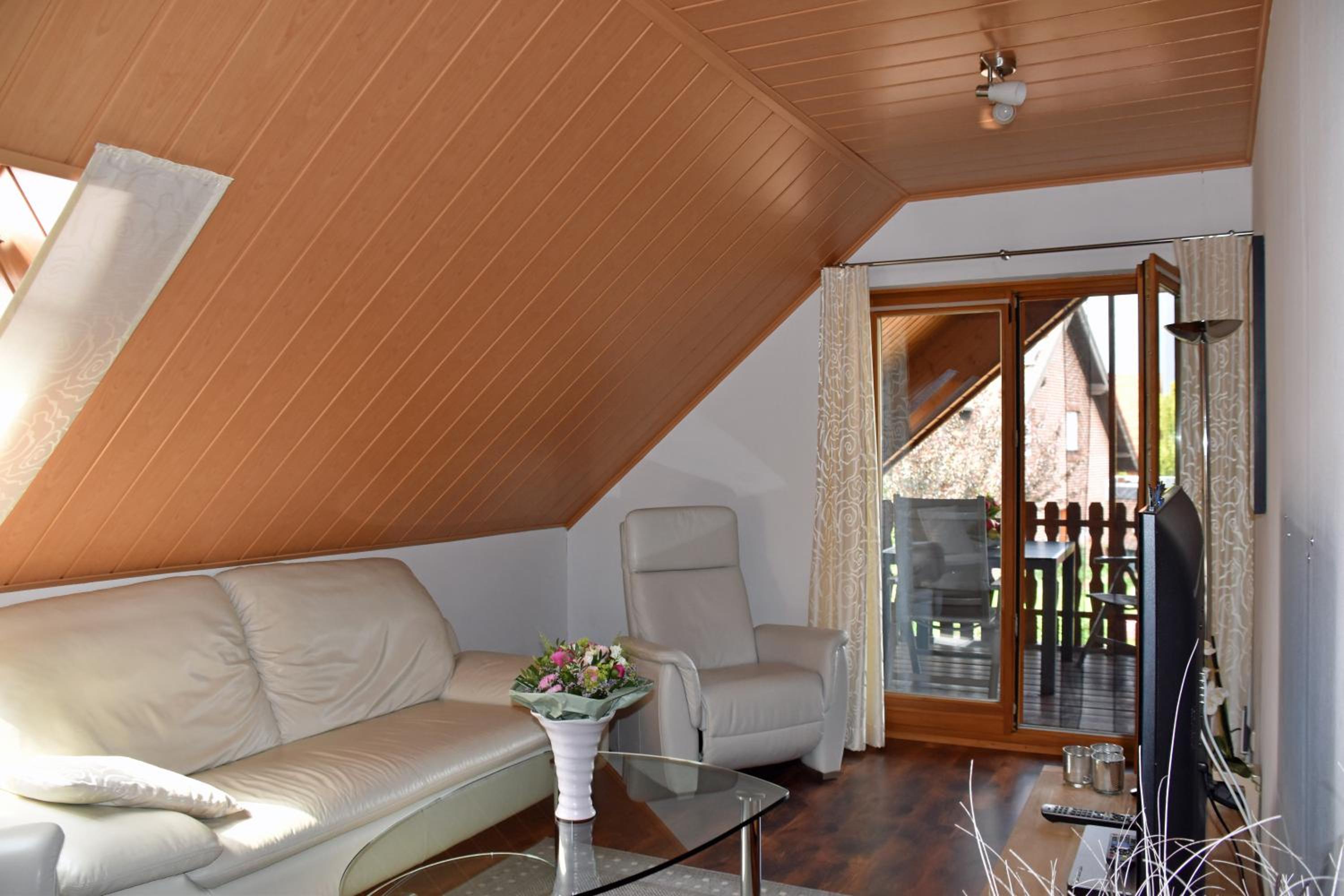 Two-Bedroom Apartment with Balcony - Photo 17