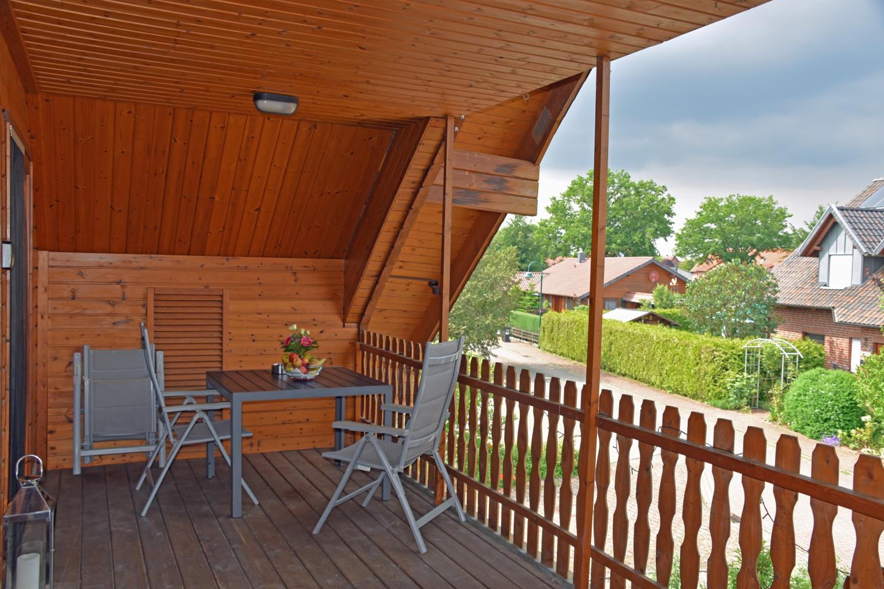 Two-Bedroom Apartment with Balcony - Photo 83