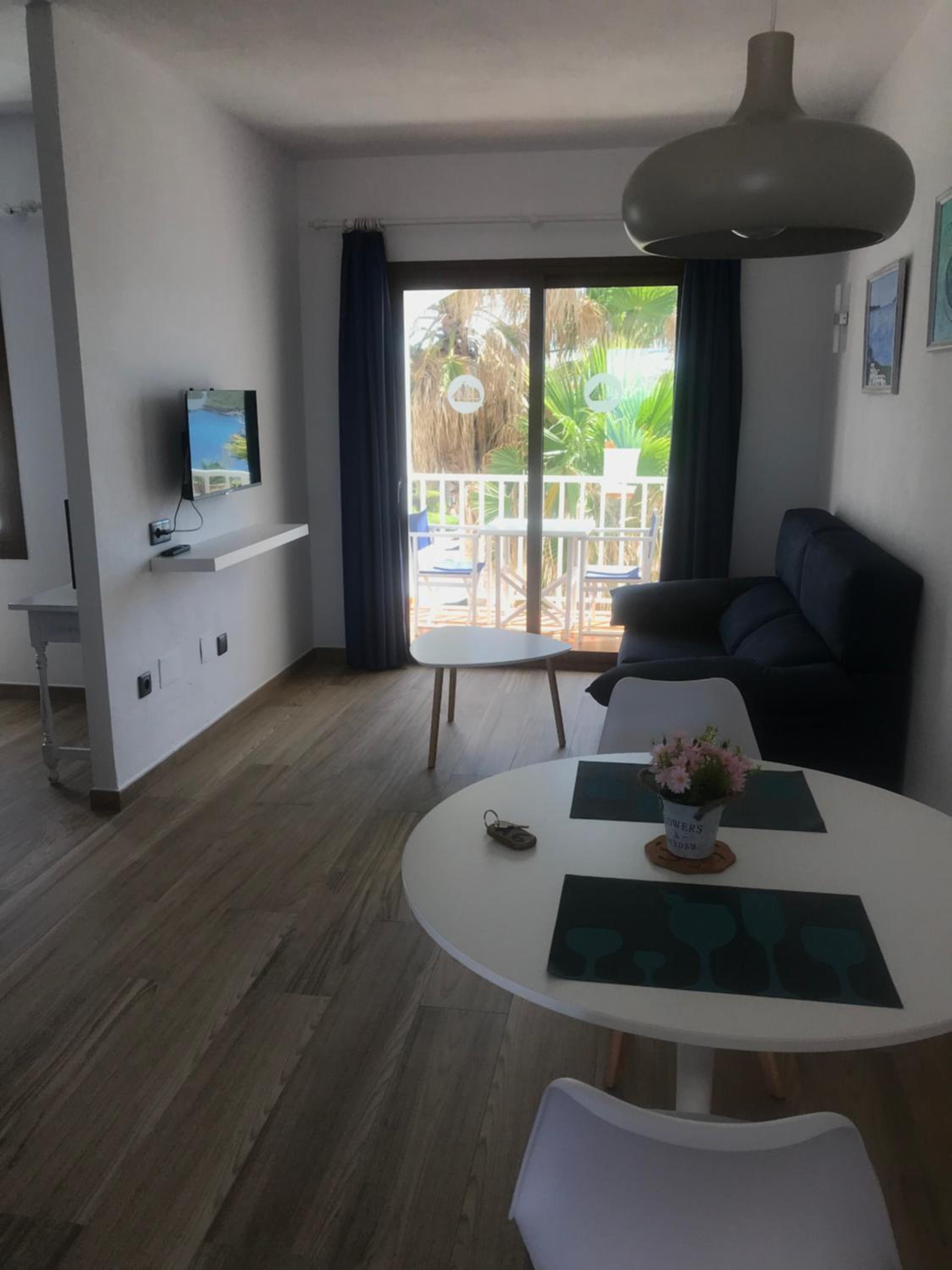 Estudio con vista al mar - Solo para adultos