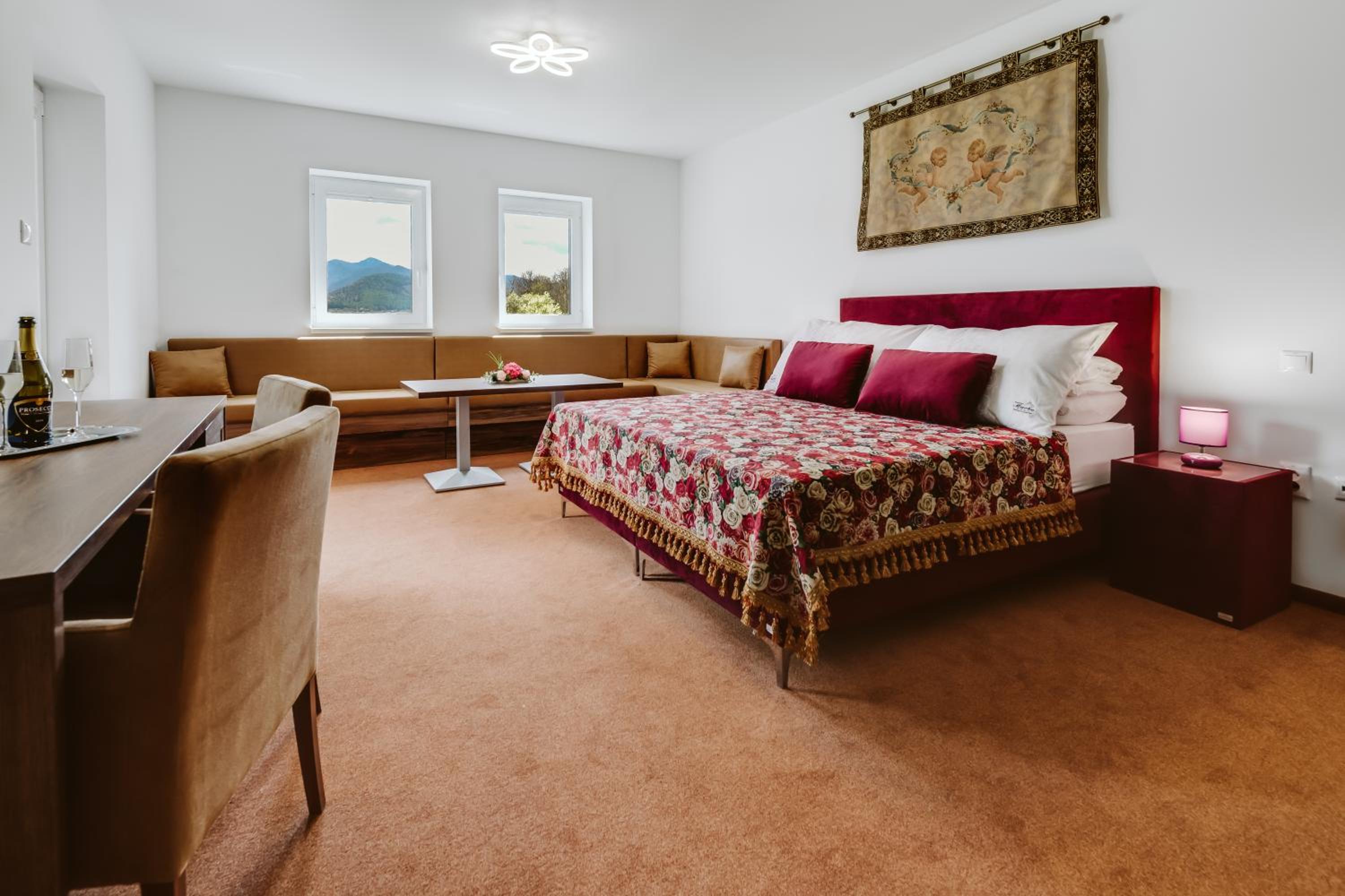 Family Room with Terrace photo 1