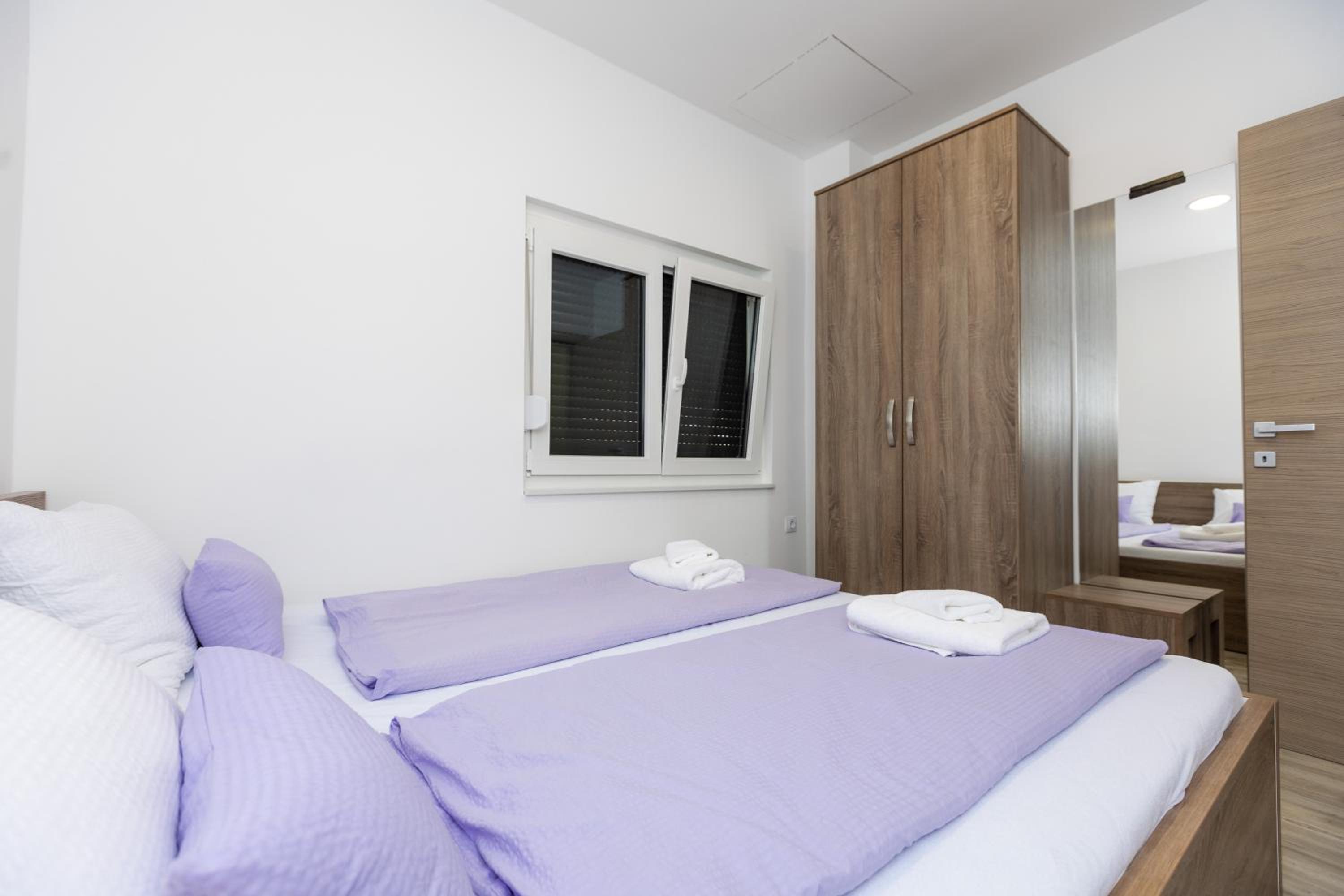 Two-Bedroom Apartment with Terrace and Sea View photo 3