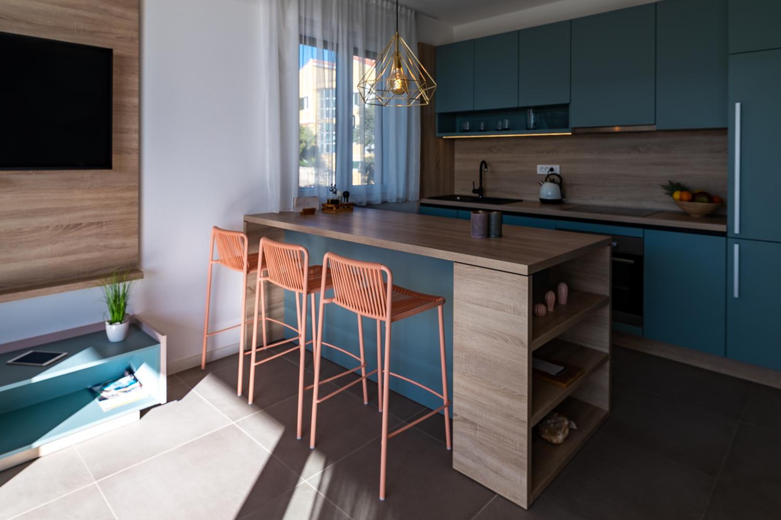 One-Bedroom Apartment - Photo 11