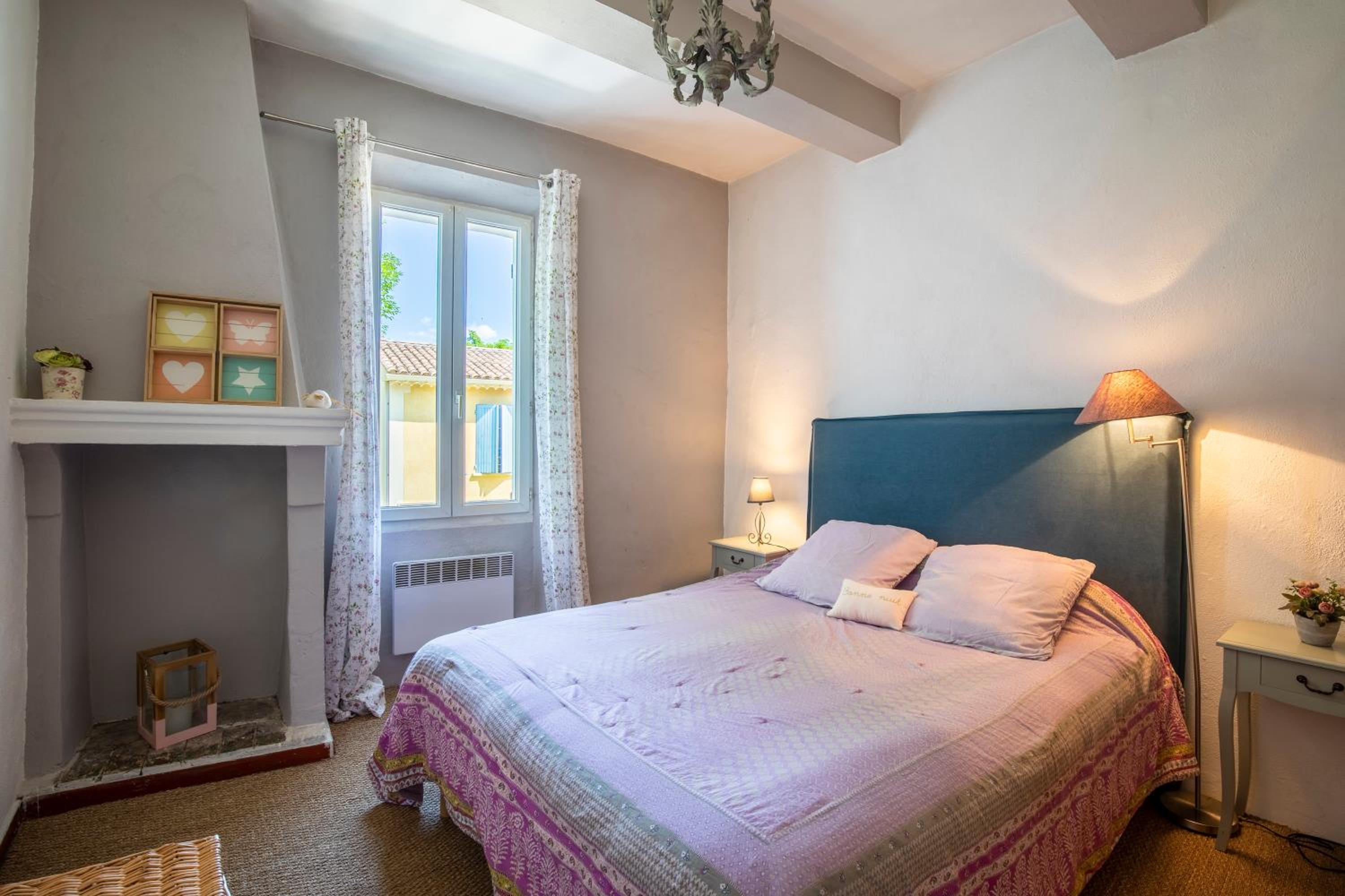 Three-Bedroom Apartment - Photo 19