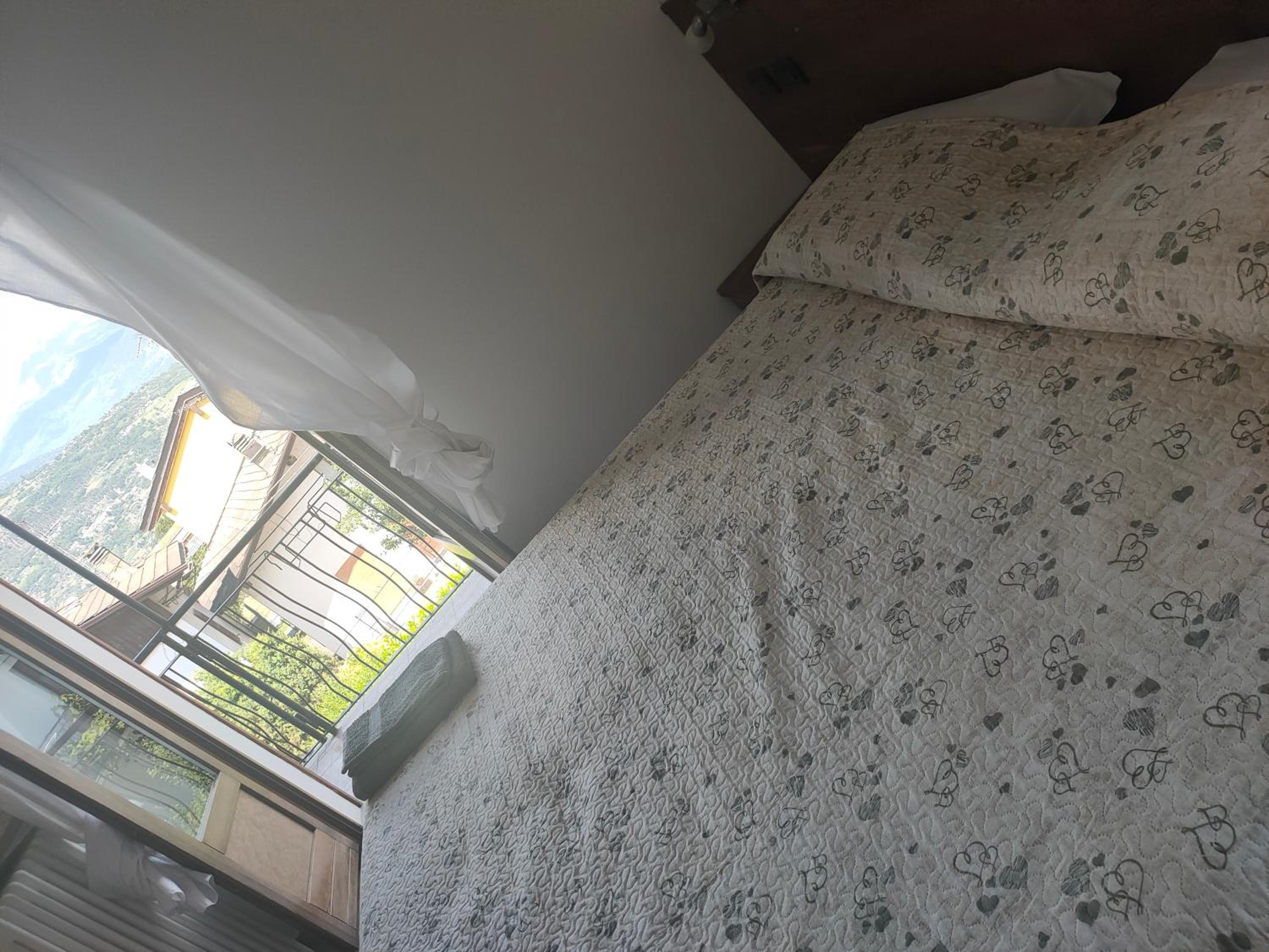 King Room with Balcony - Photo 3