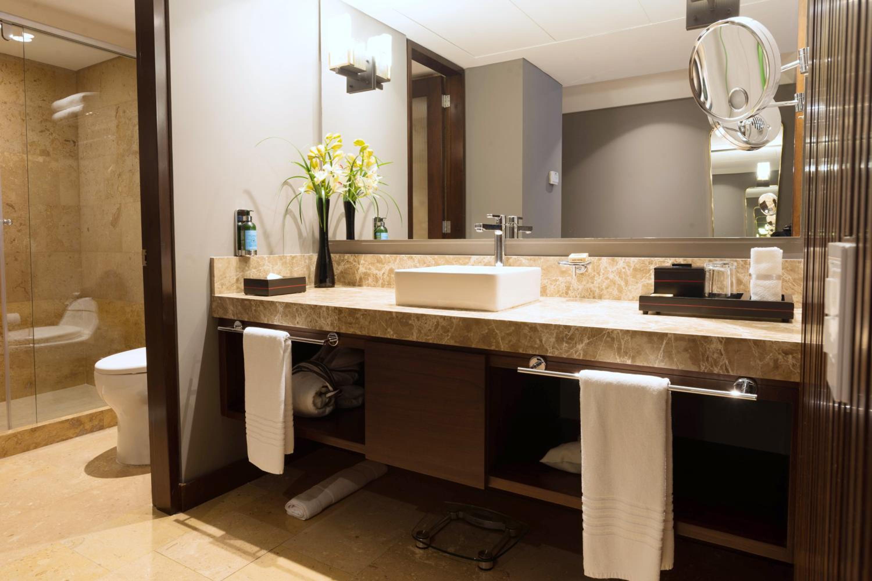 Luxury King Room photo 2