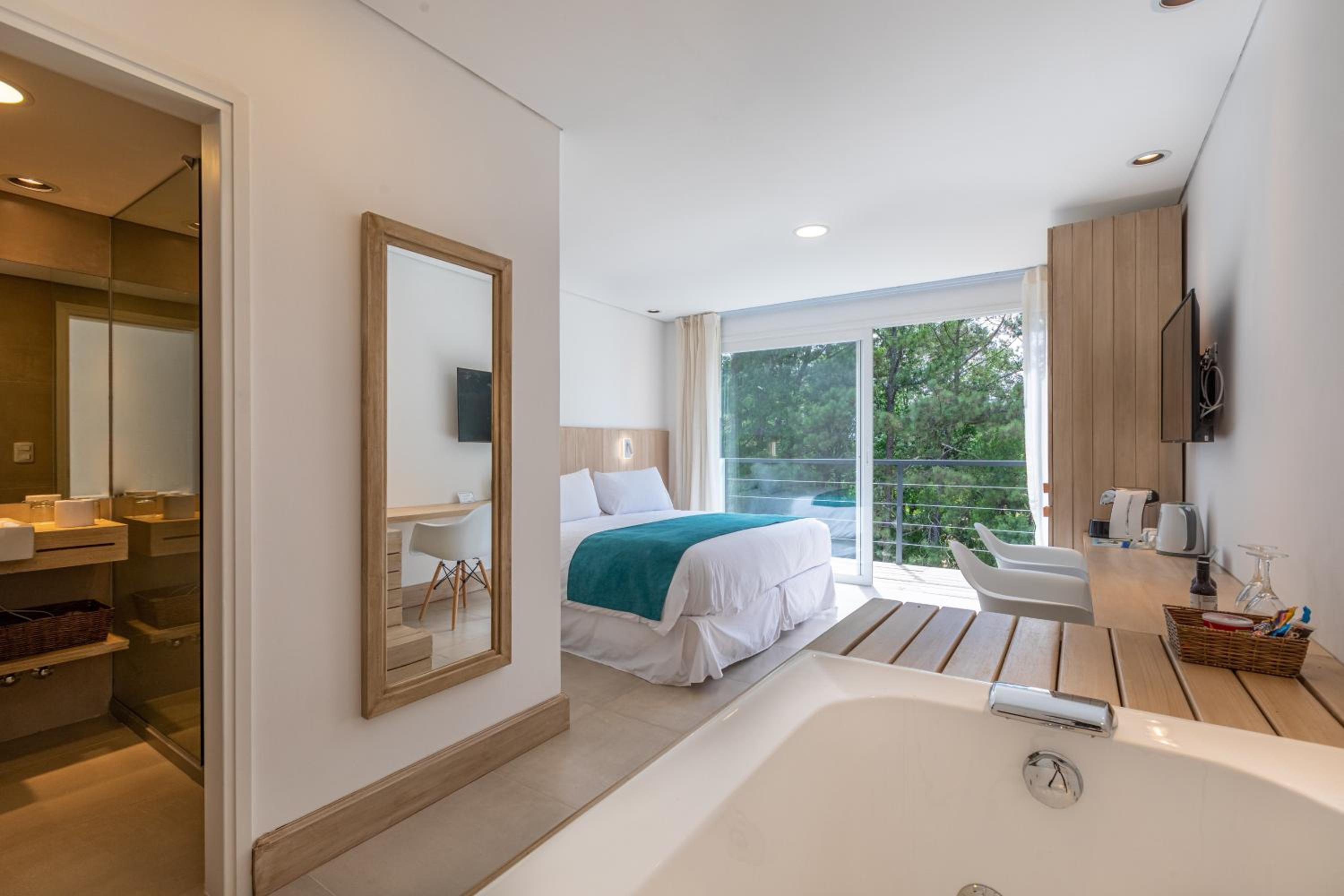 Double Room with Balcony photo 2