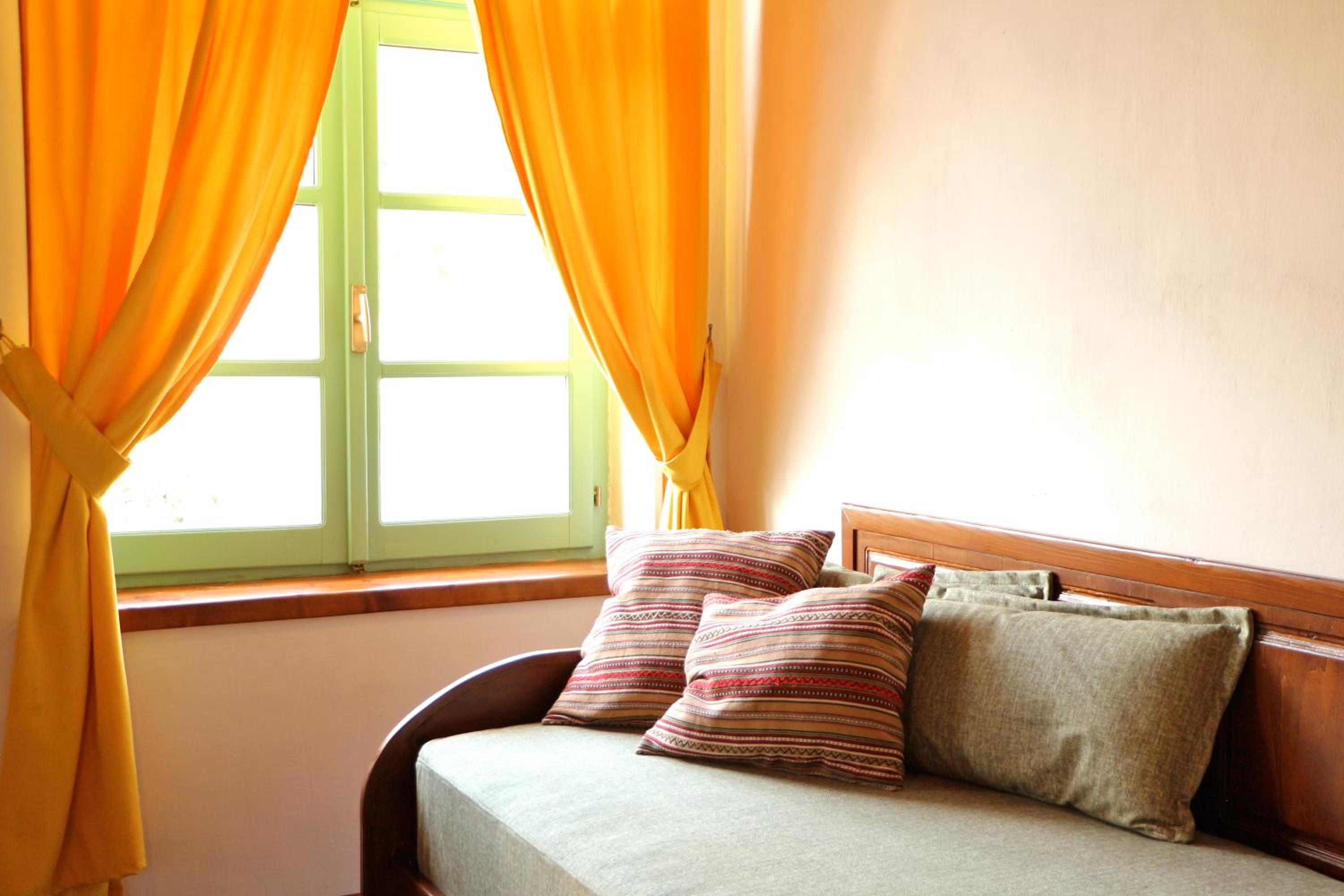 Triple Room with Private Bathroom photo 3