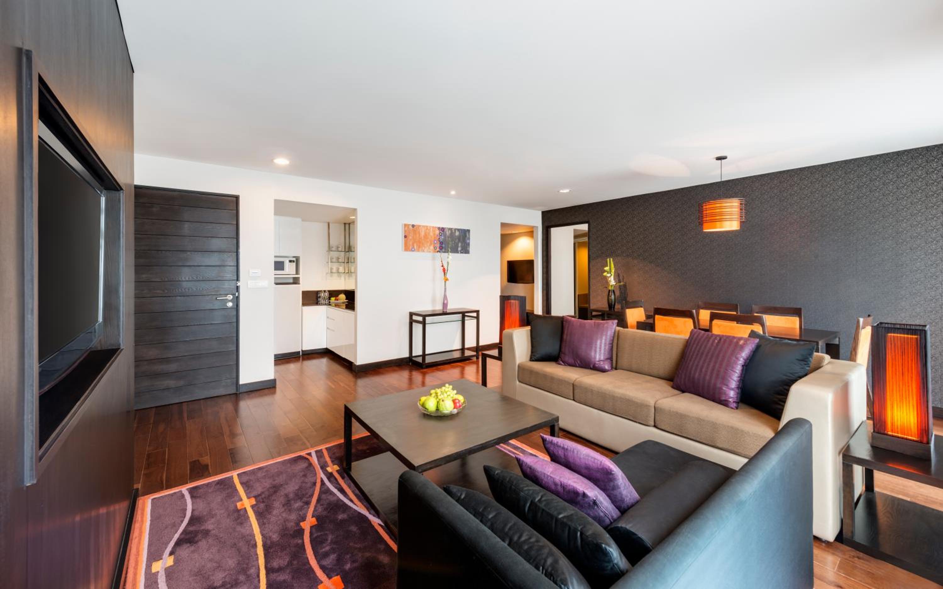 One-Bedroom Premium Suite photo 1