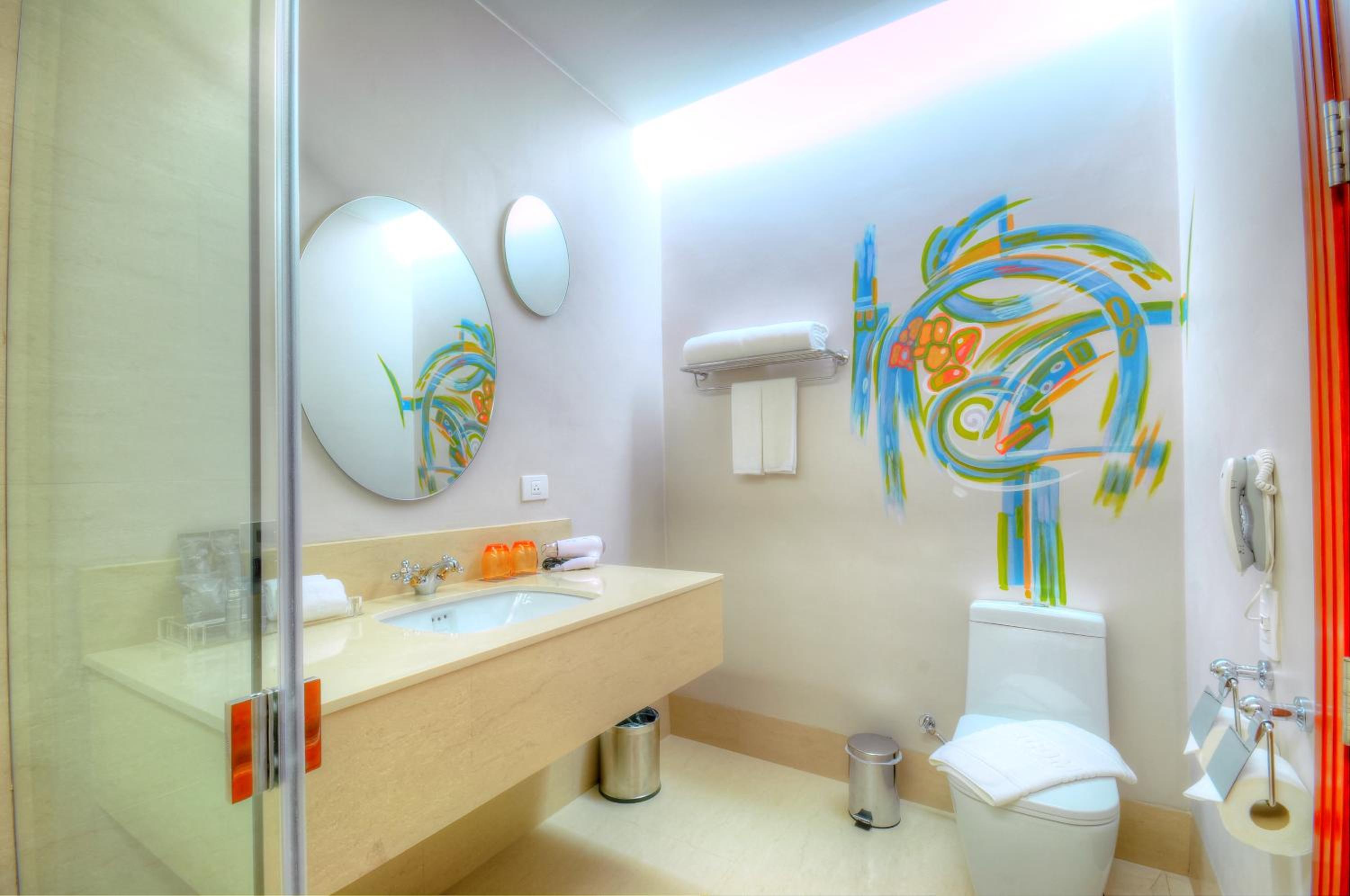 Junior Suite (No Window) photo 3