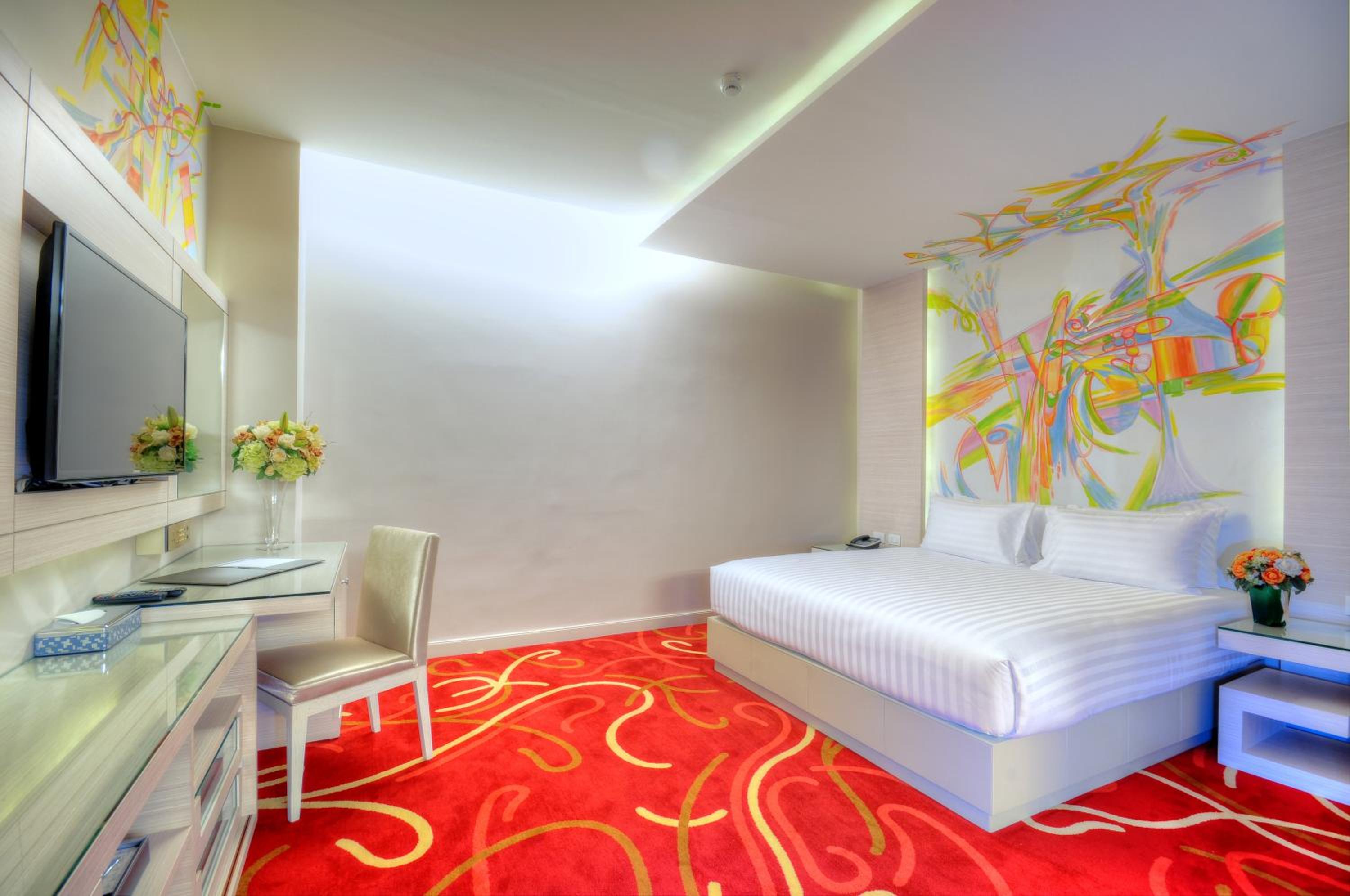 Junior Suite (No Window) photo 3