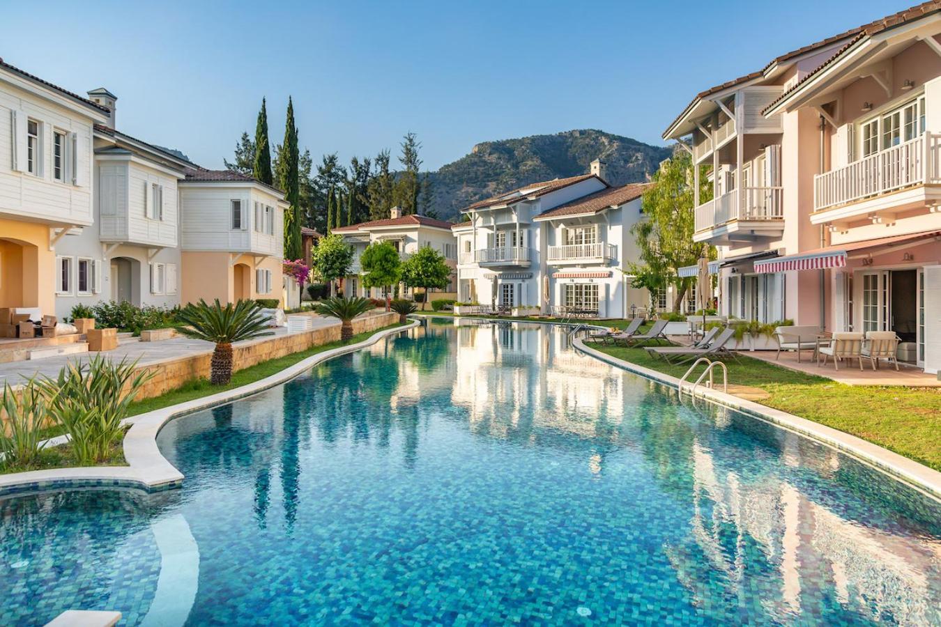 Deluxe Villa photo 2