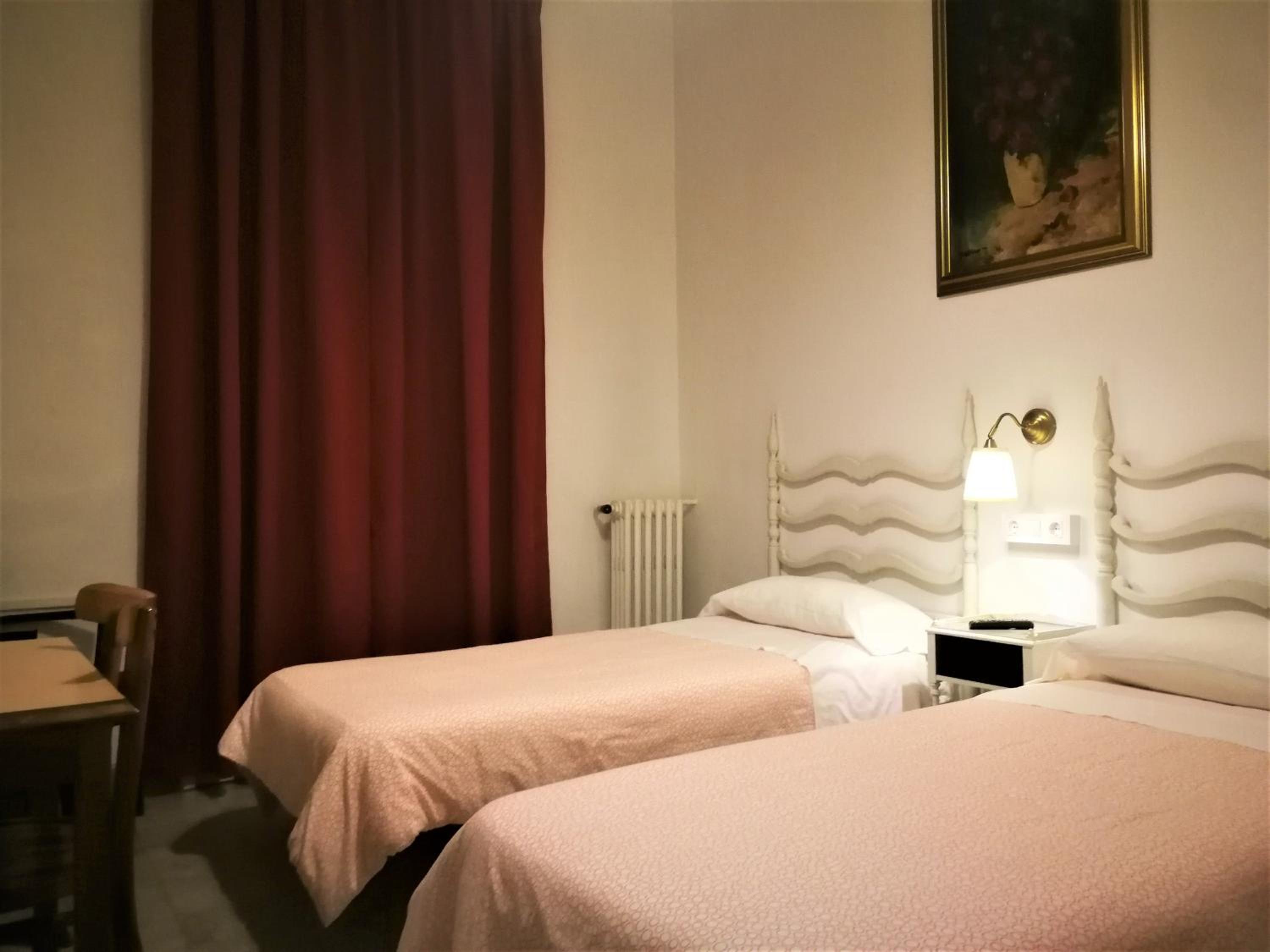 Habitación Doble con Baño Privado