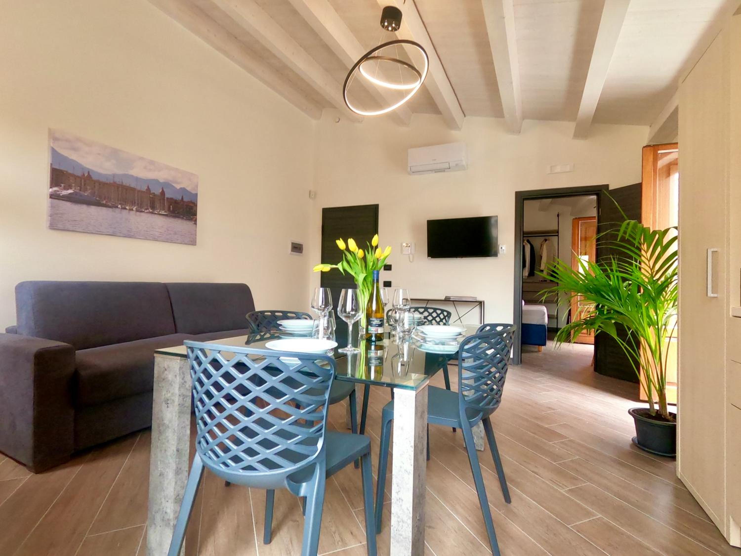 Apartment with Balcony