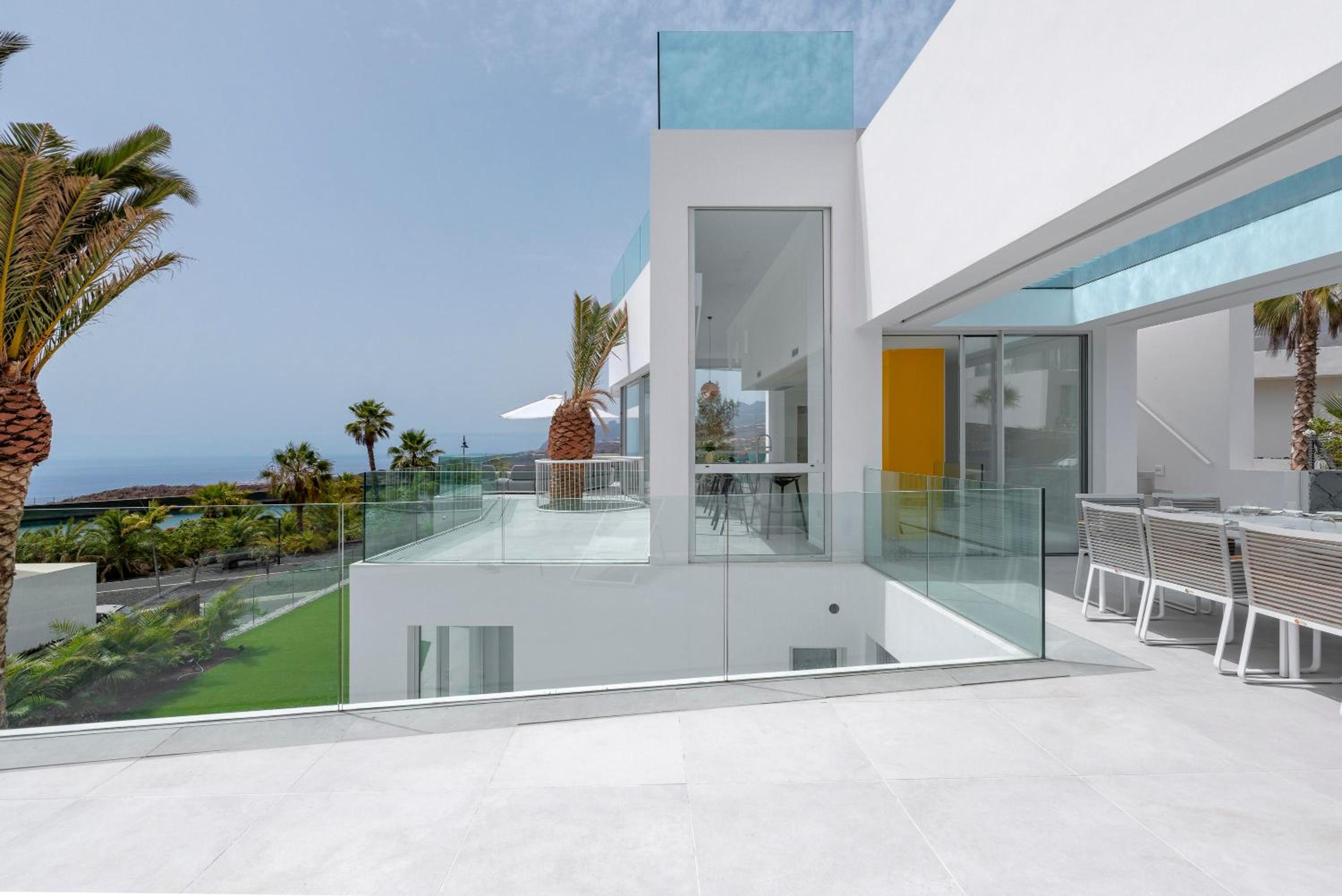 Villa with Sea View thumbnail 6