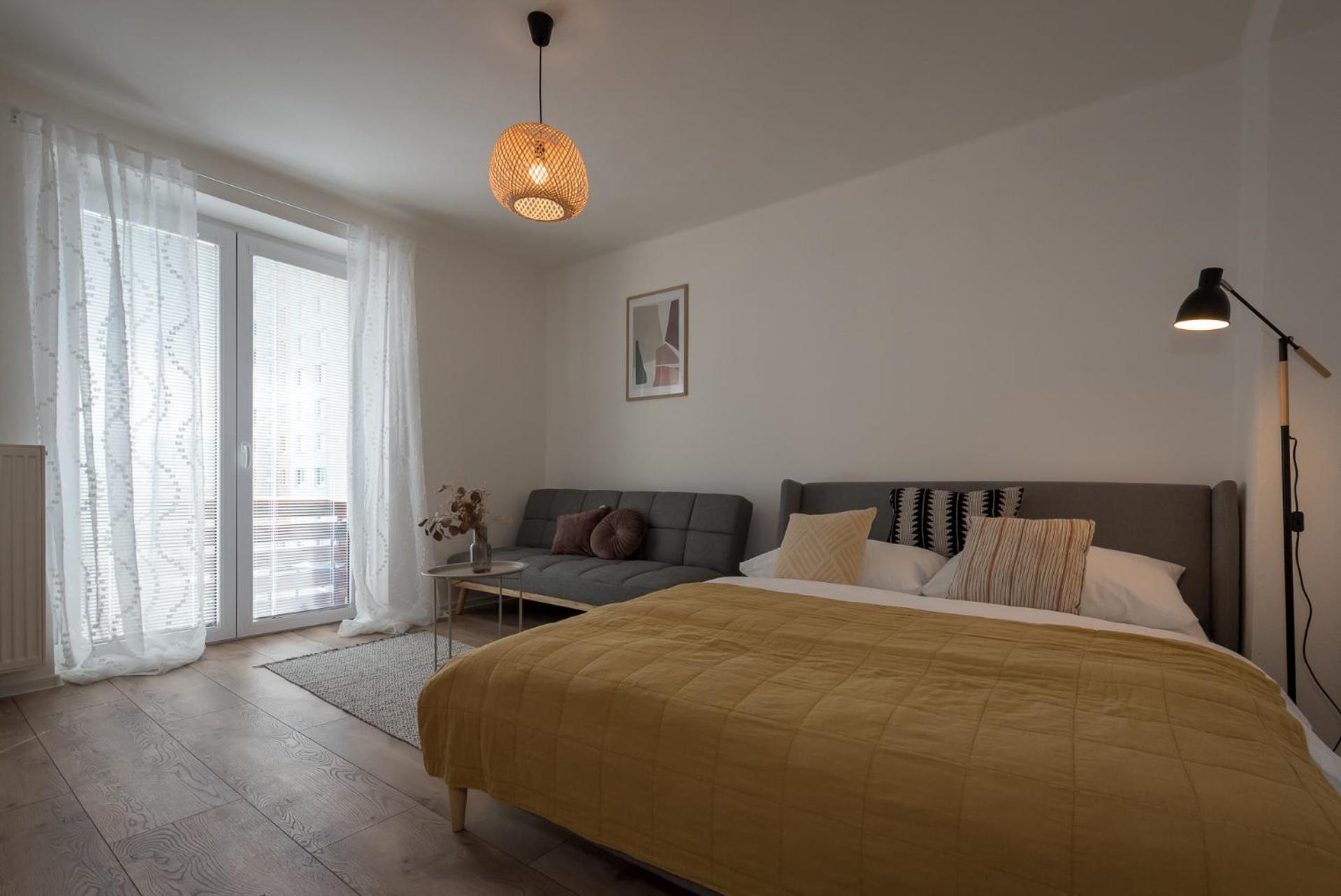 Double Room with Balcony - Photo 2
