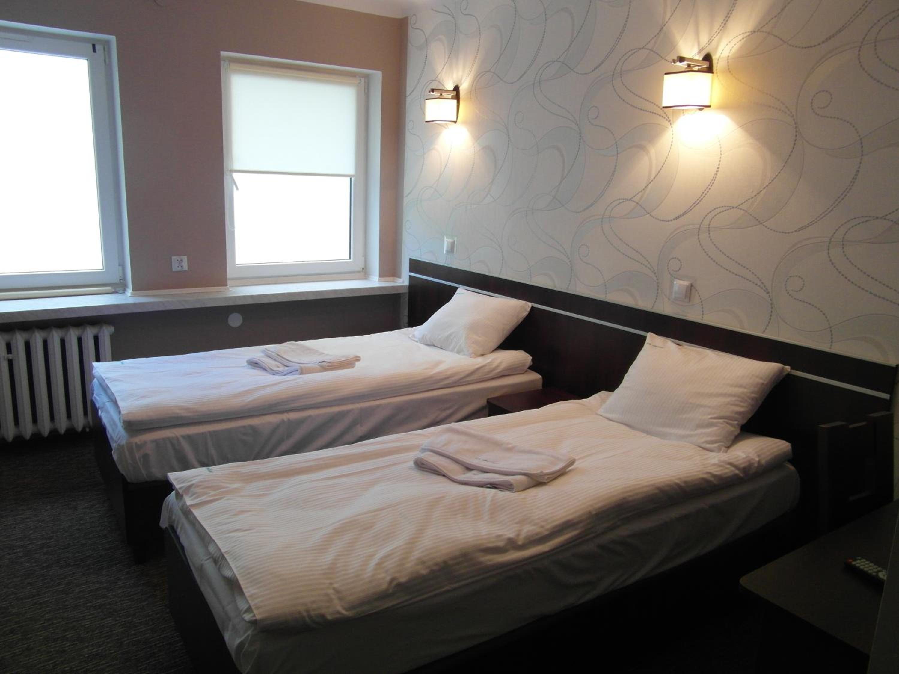 Twin Room - Photo 4