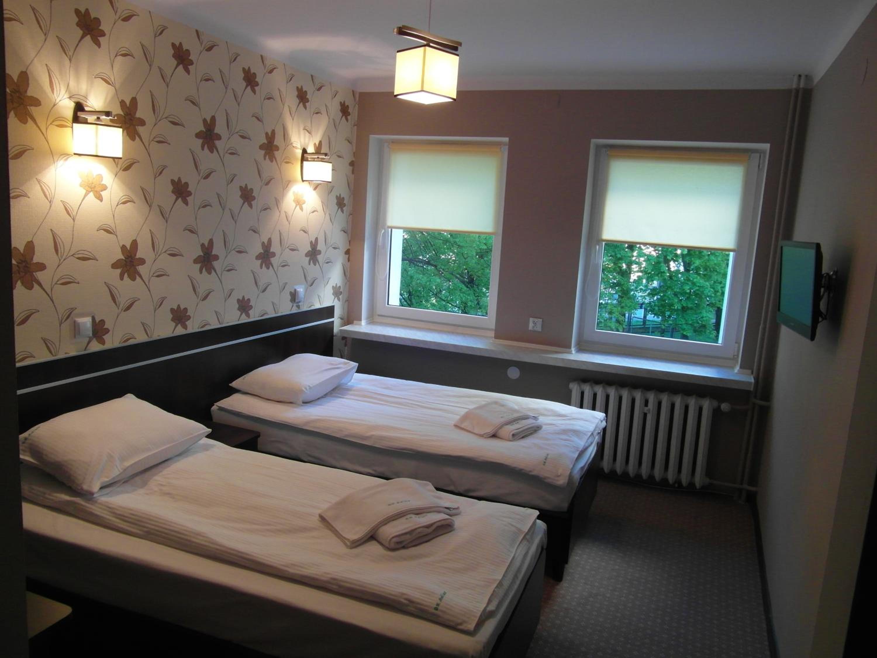 Twin Room - Photo 5