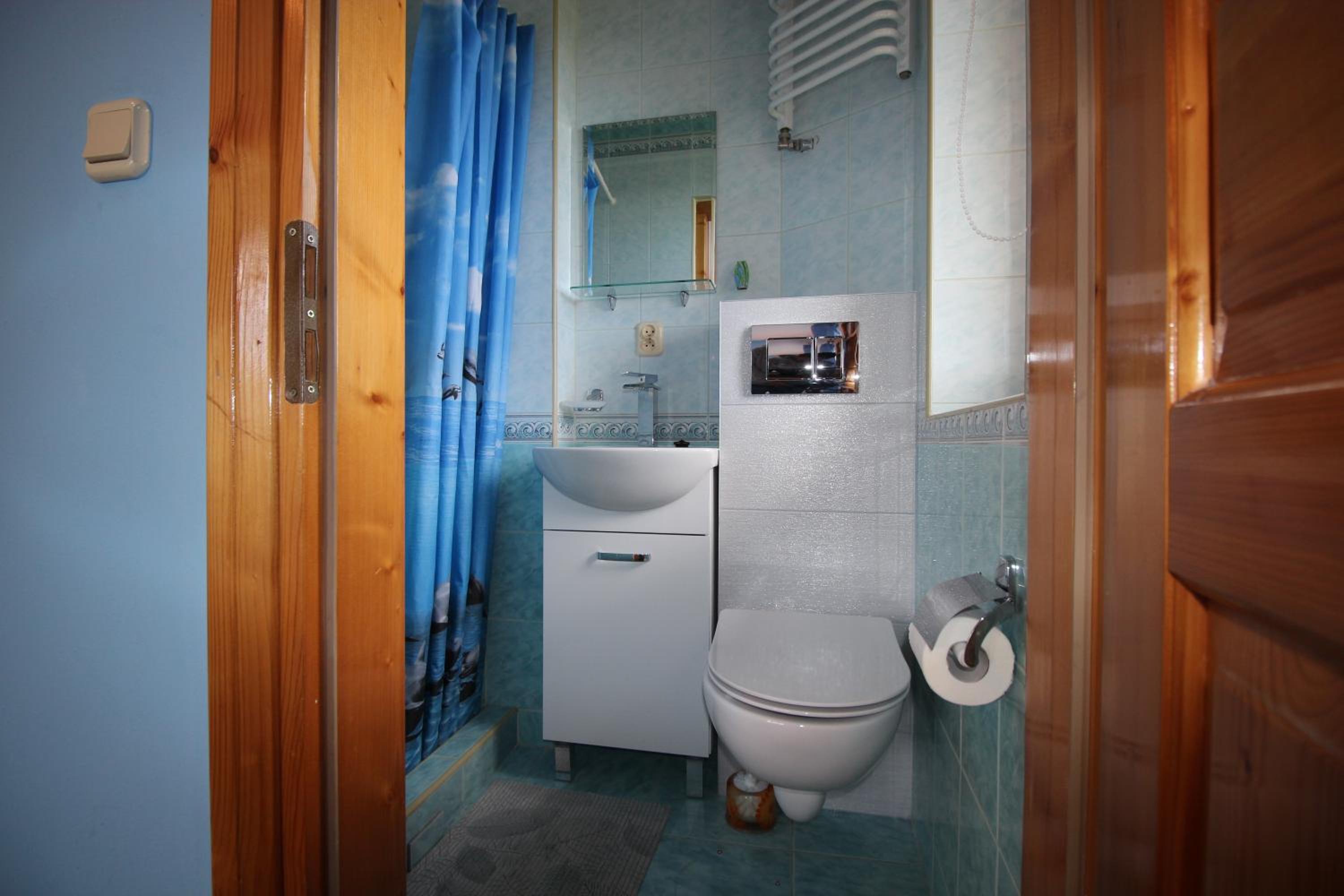 Triple Room with Private Bathroom - Photo 6