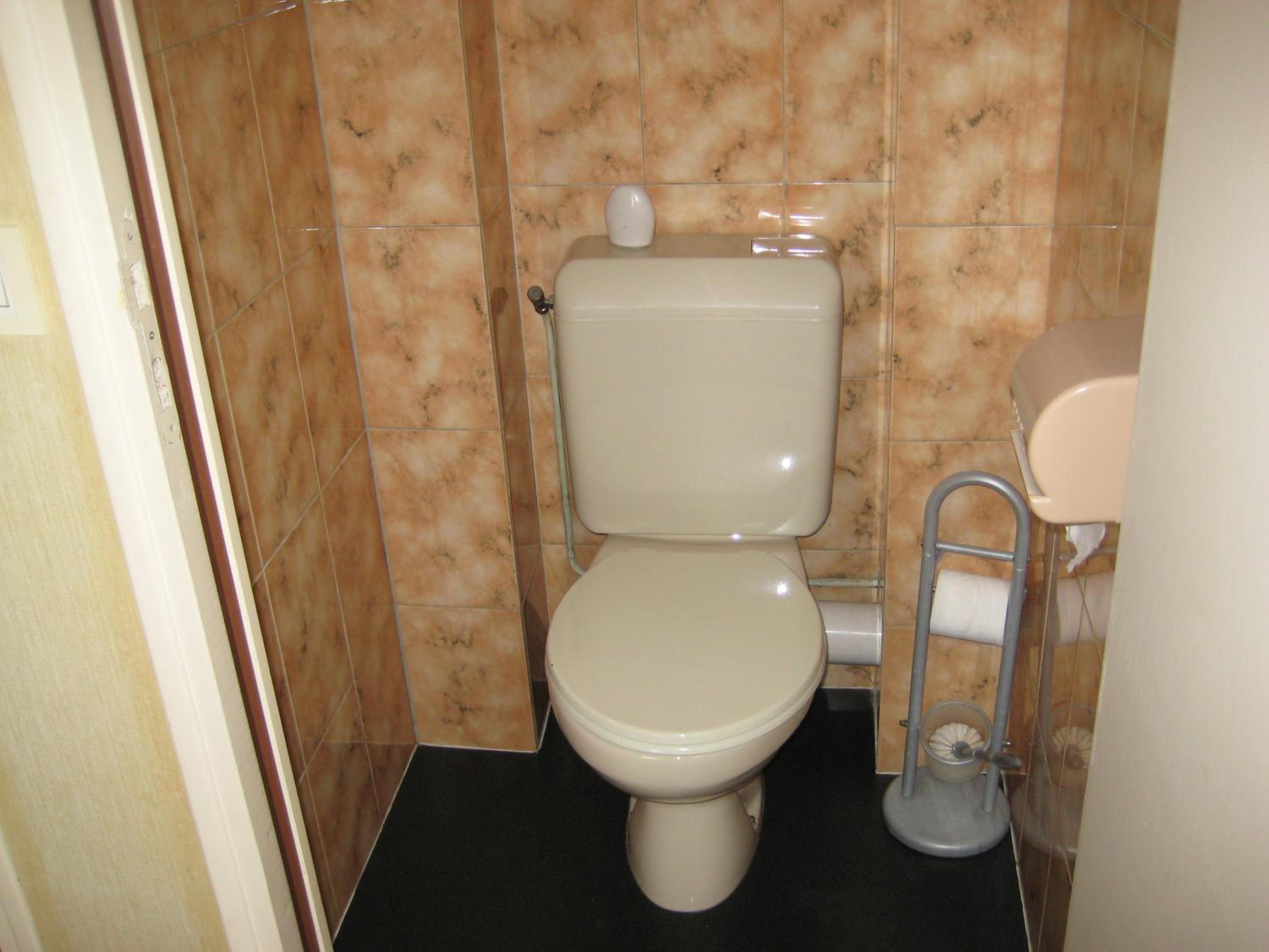 Double Room - Photo 6