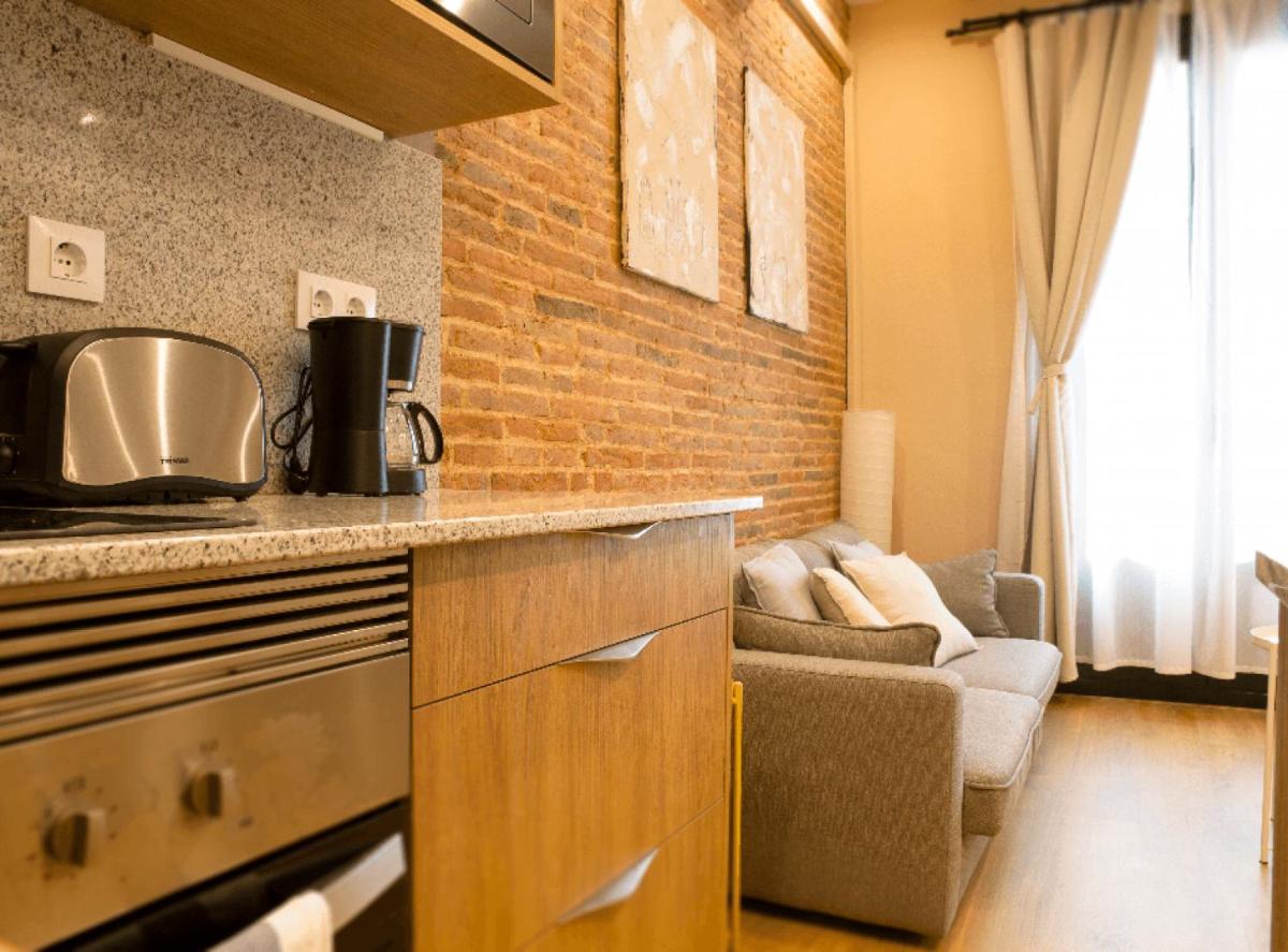 Apartment photo 2