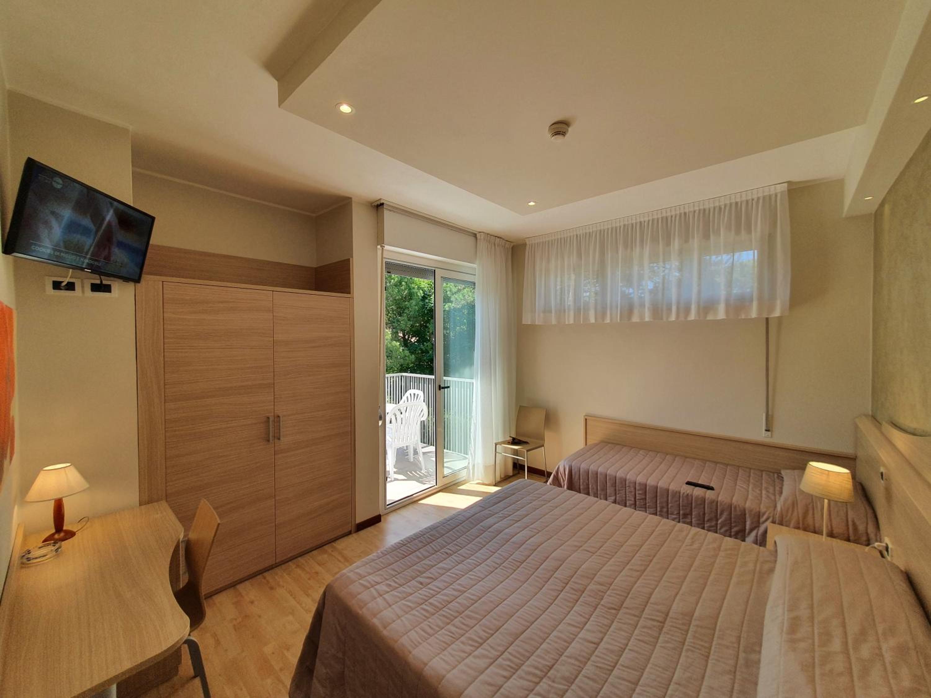 Triple Room photo 3