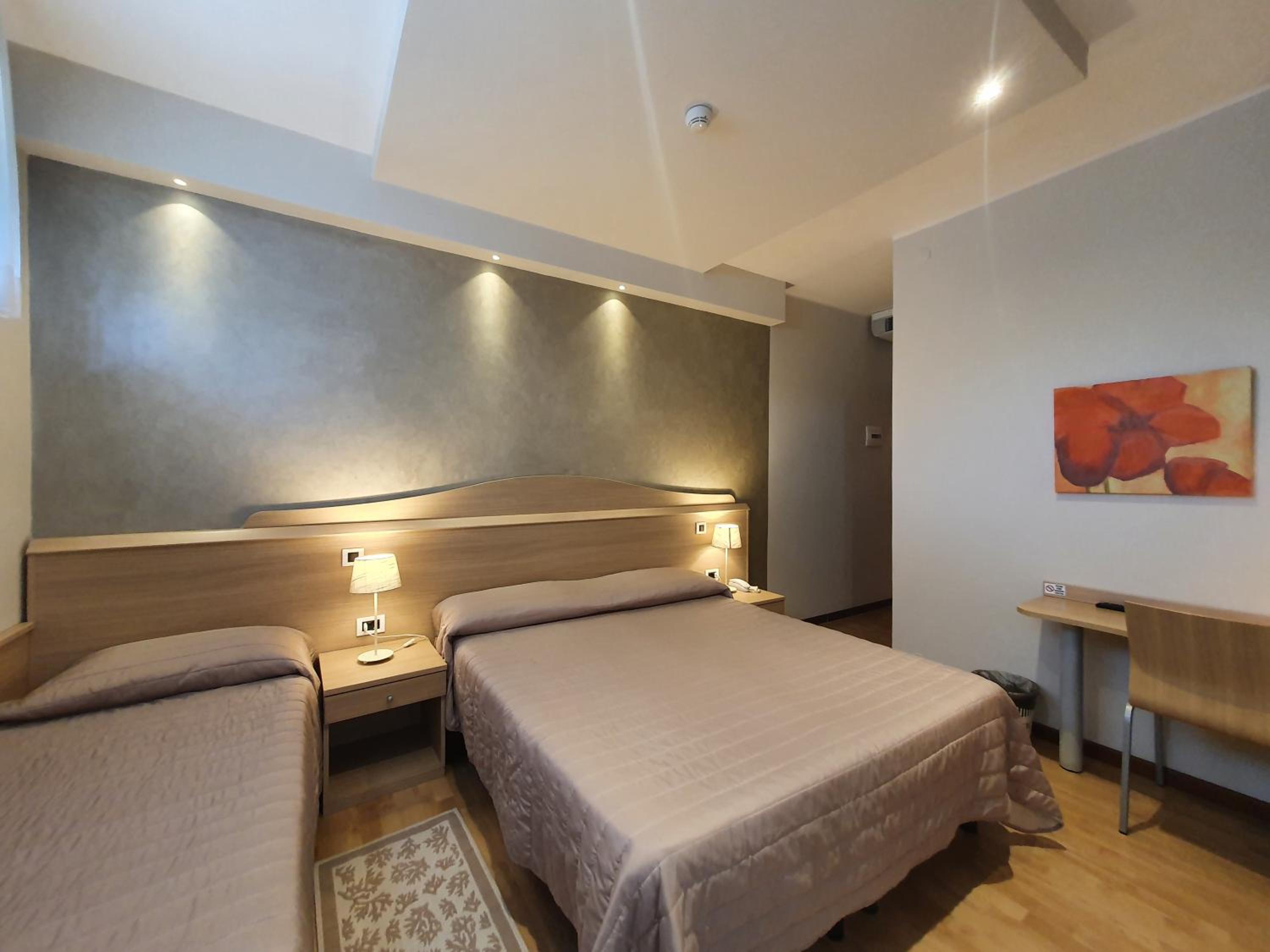 Triple Room photo 1