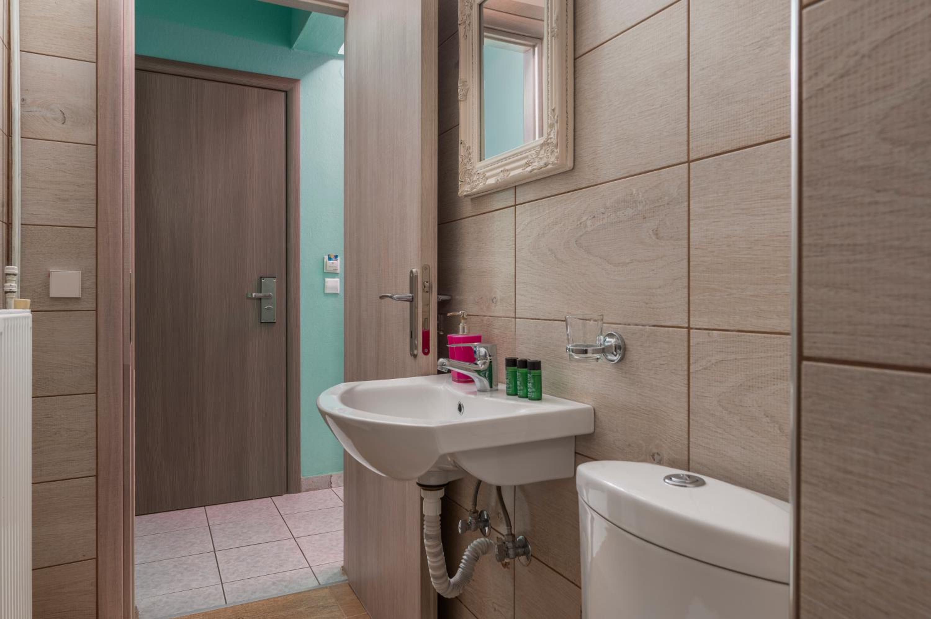 Deluxe Triple Room - Photo 4