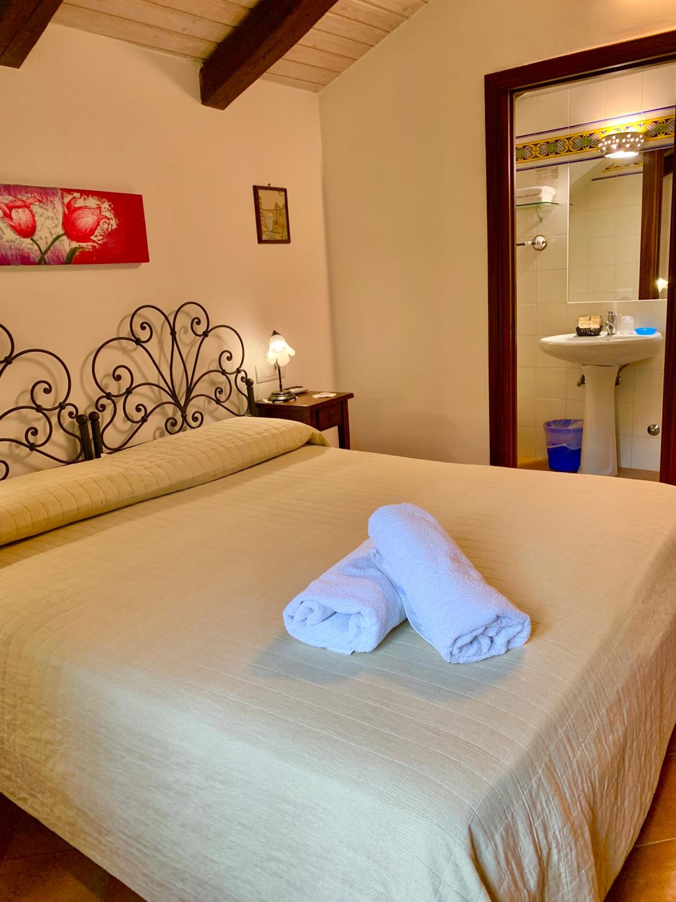 Double or Twin Room with Garden View