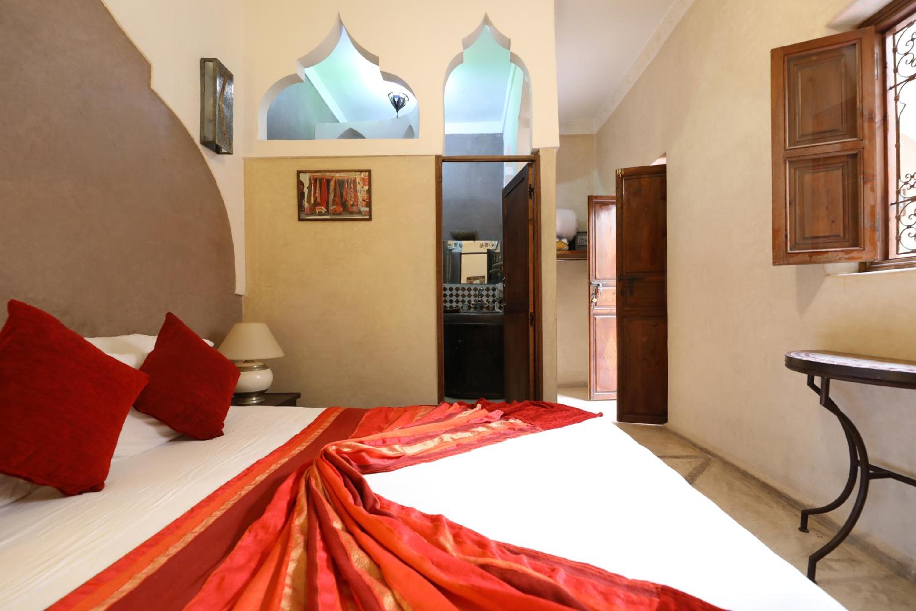 Standard Double Room - Photo 5